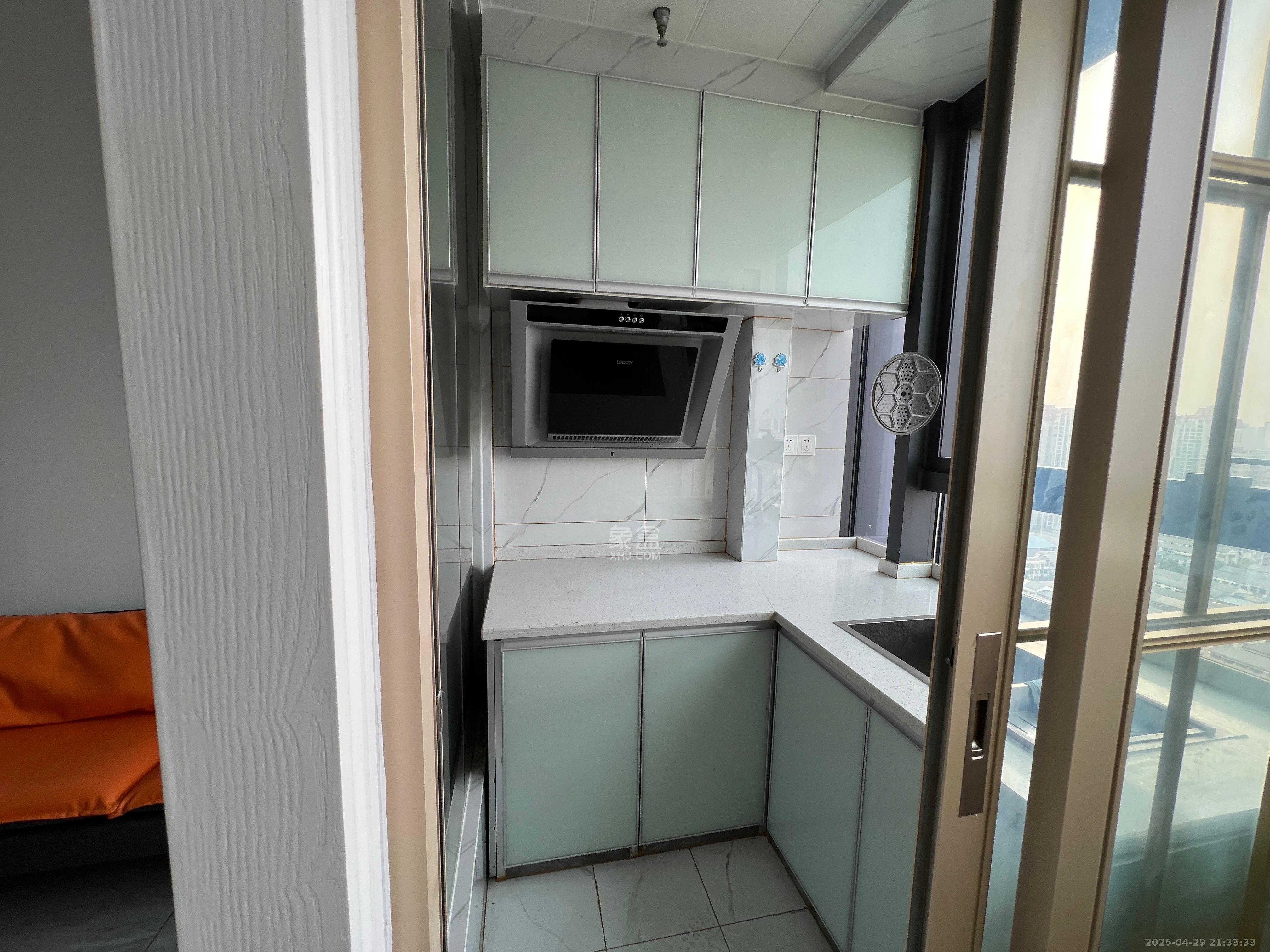 中茂城  1室1廳1衛(wèi)   1300.00元/月室內(nèi)圖