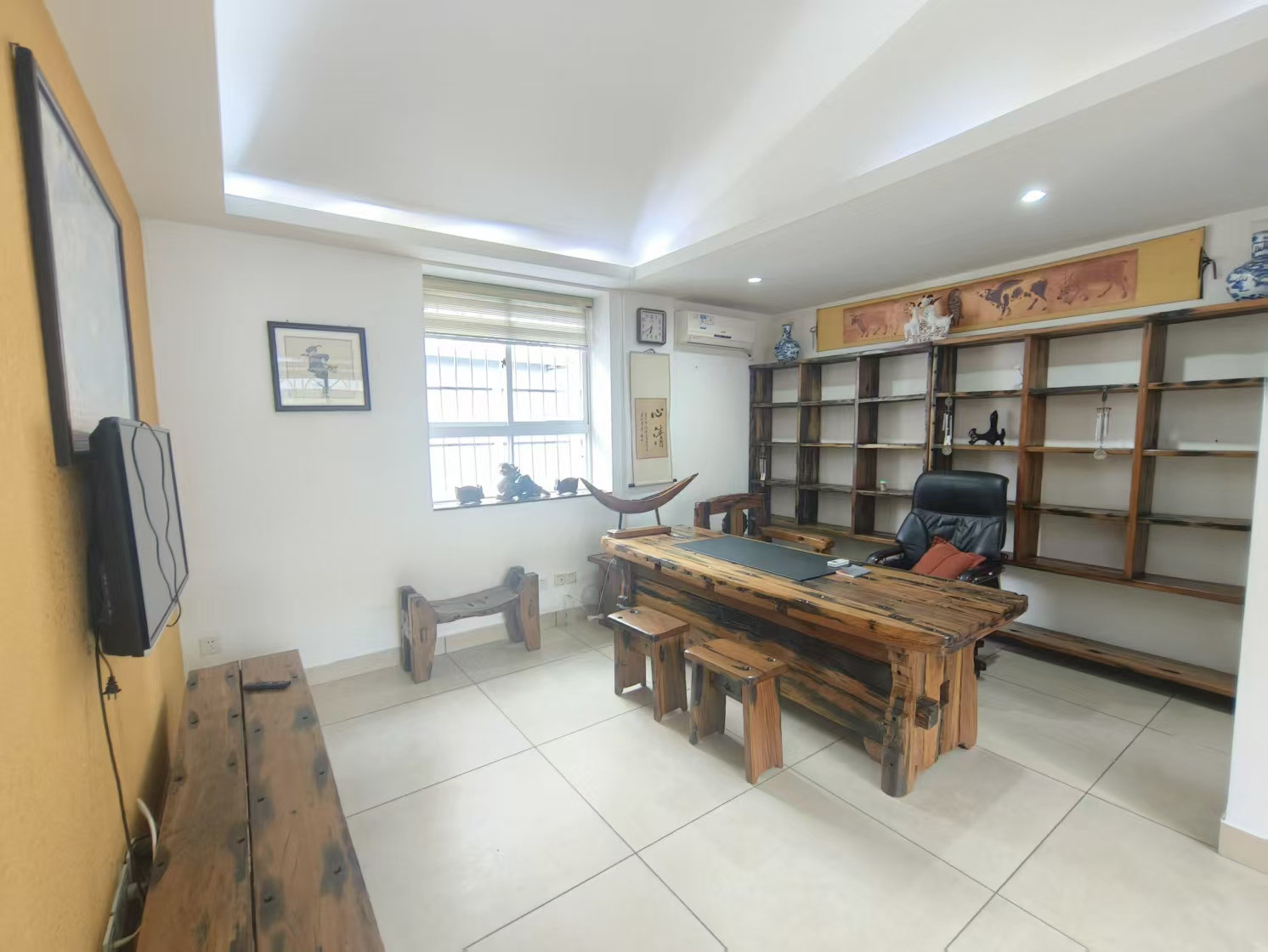 龙园别墅 1室2厅1卫 10500.0元/月 龙园别墅 1室2厅1卫 10500.0元/月户型图