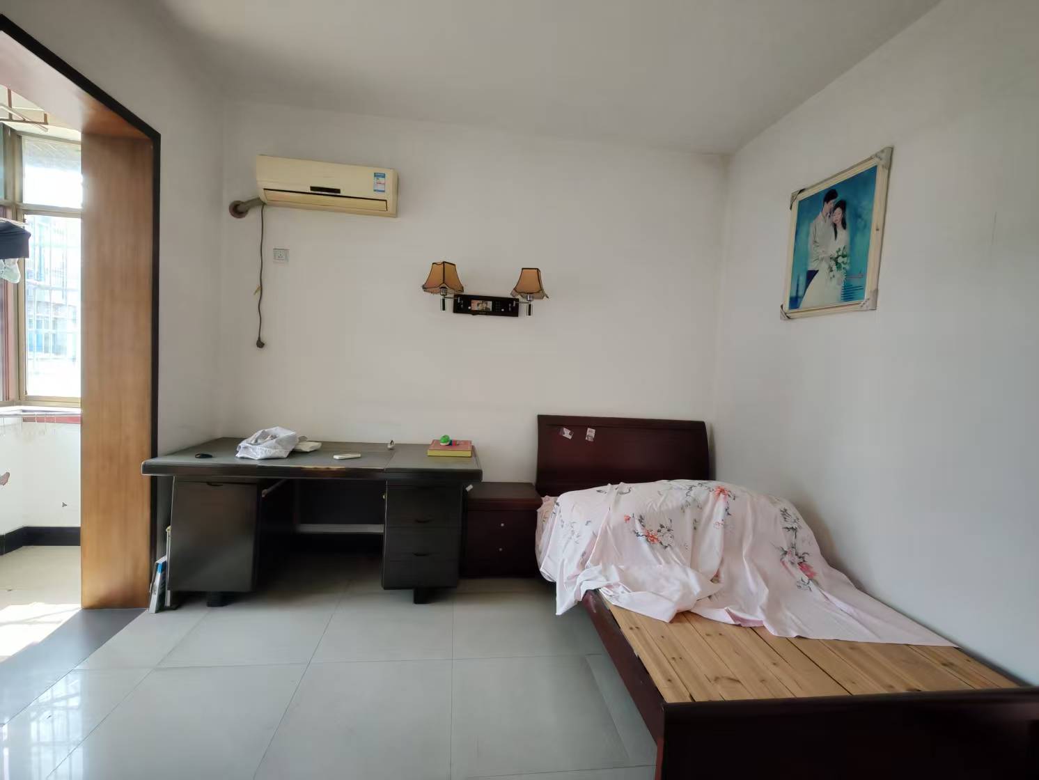 滨湖柴油机厂家属楼 4室2厅2卫 1200.0元/月 滨湖柴油机厂家属楼 4室2厅2卫 1200.0元/月室内图