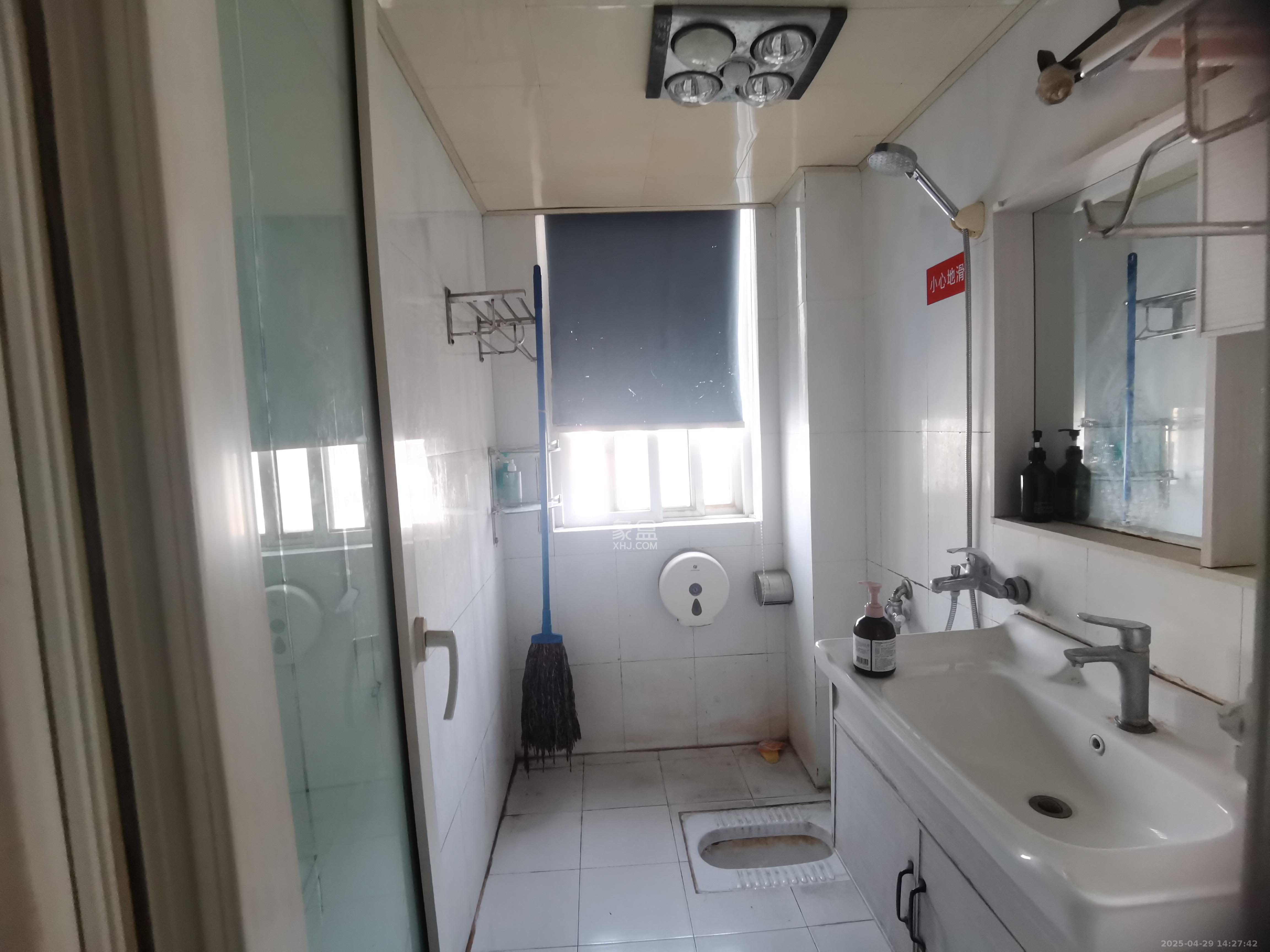 都江新城(都江新苑) 3室2厅1卫 2500.0元/月 都江新城(都江新苑) 3室2厅1卫 2500.0元/月室内图