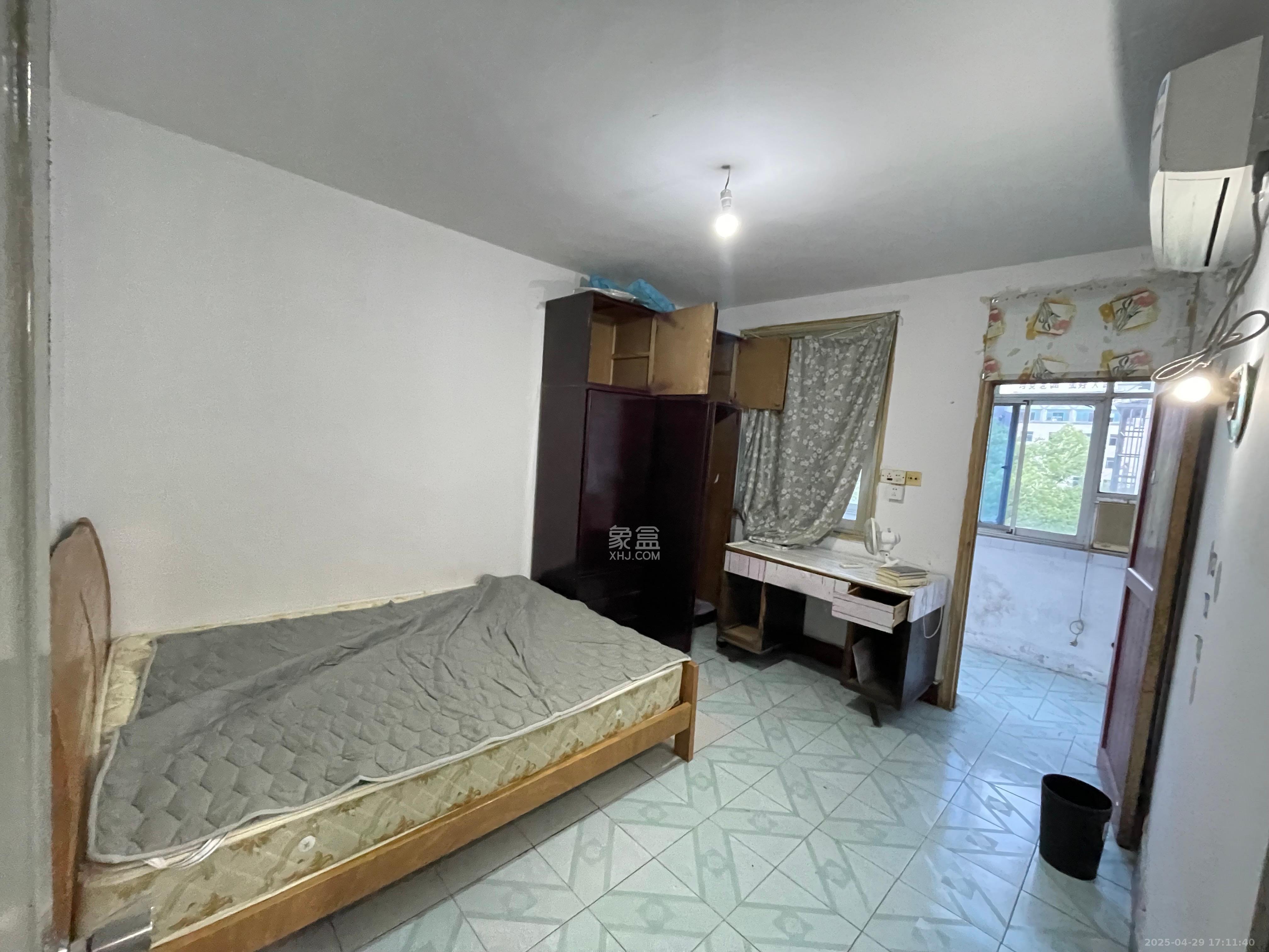 荷叶塘社区（雨花区）  2室1厅1卫    1200.0元/月室内图