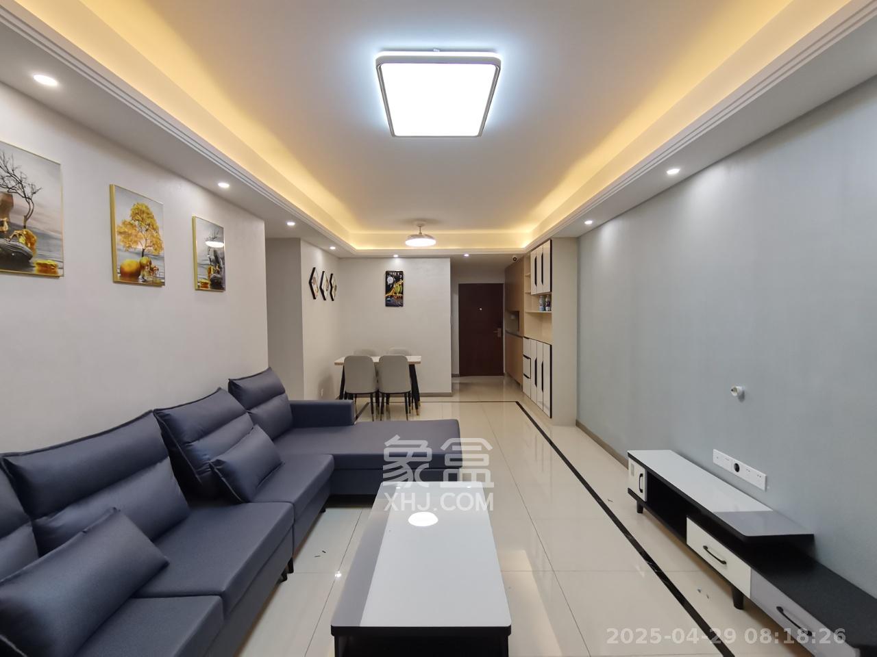 长沙高铁吾悦广场  3室2厅2卫   3200.00元/月室内图