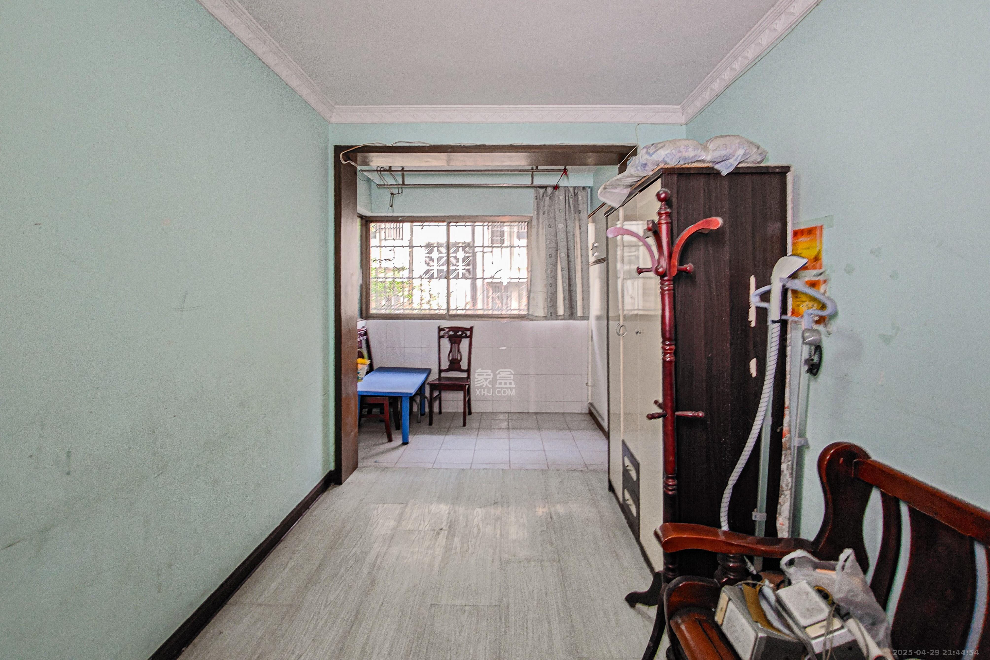 杨铭园  4室2厅2卫    88.0万 杨铭园  4室2厅2卫    88.0万卧室