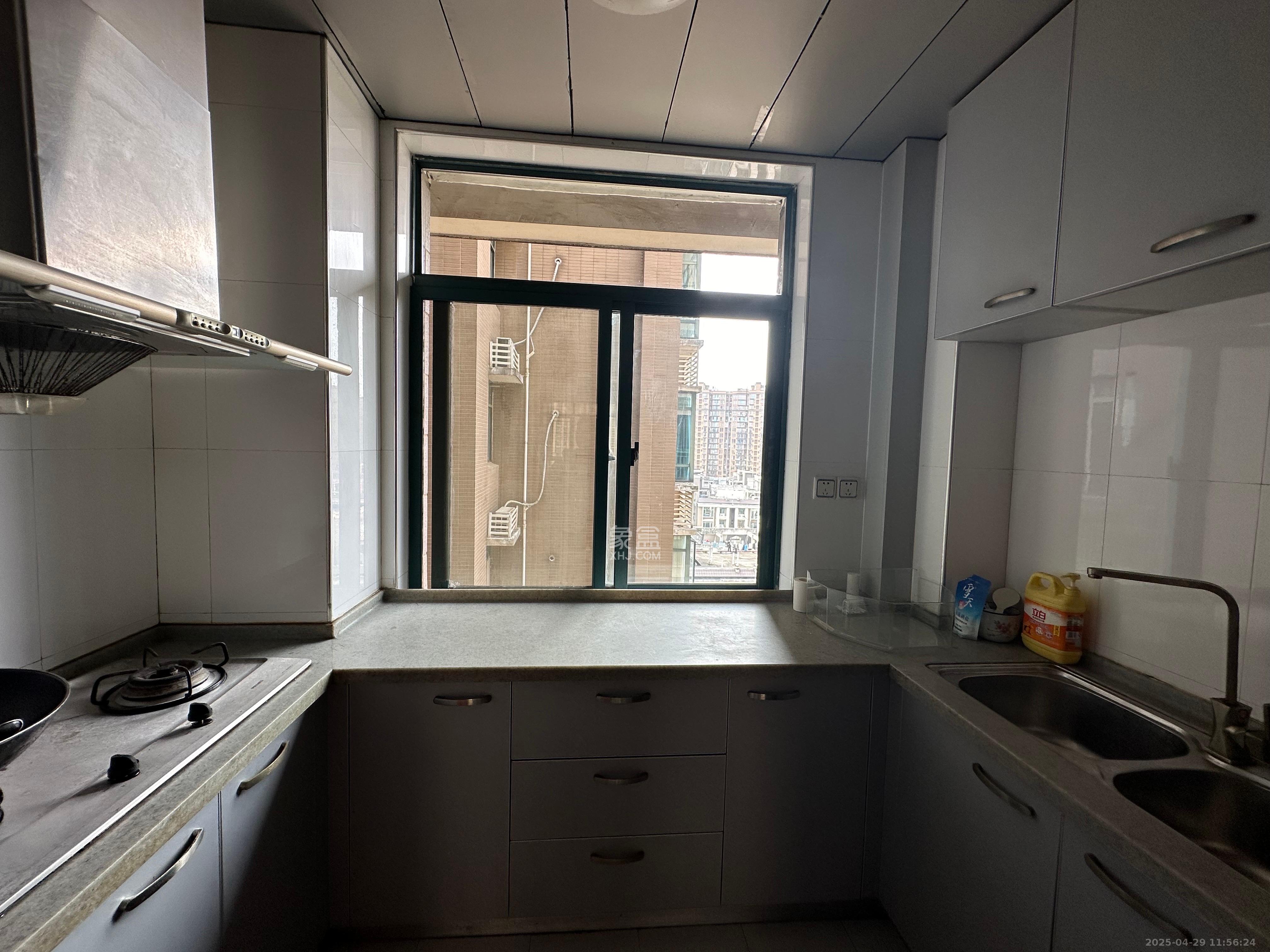 中江国际花城 2室2厅1卫 2600.0元/月 中江国际花城 2室2厅1卫 2600.0元/月室内图