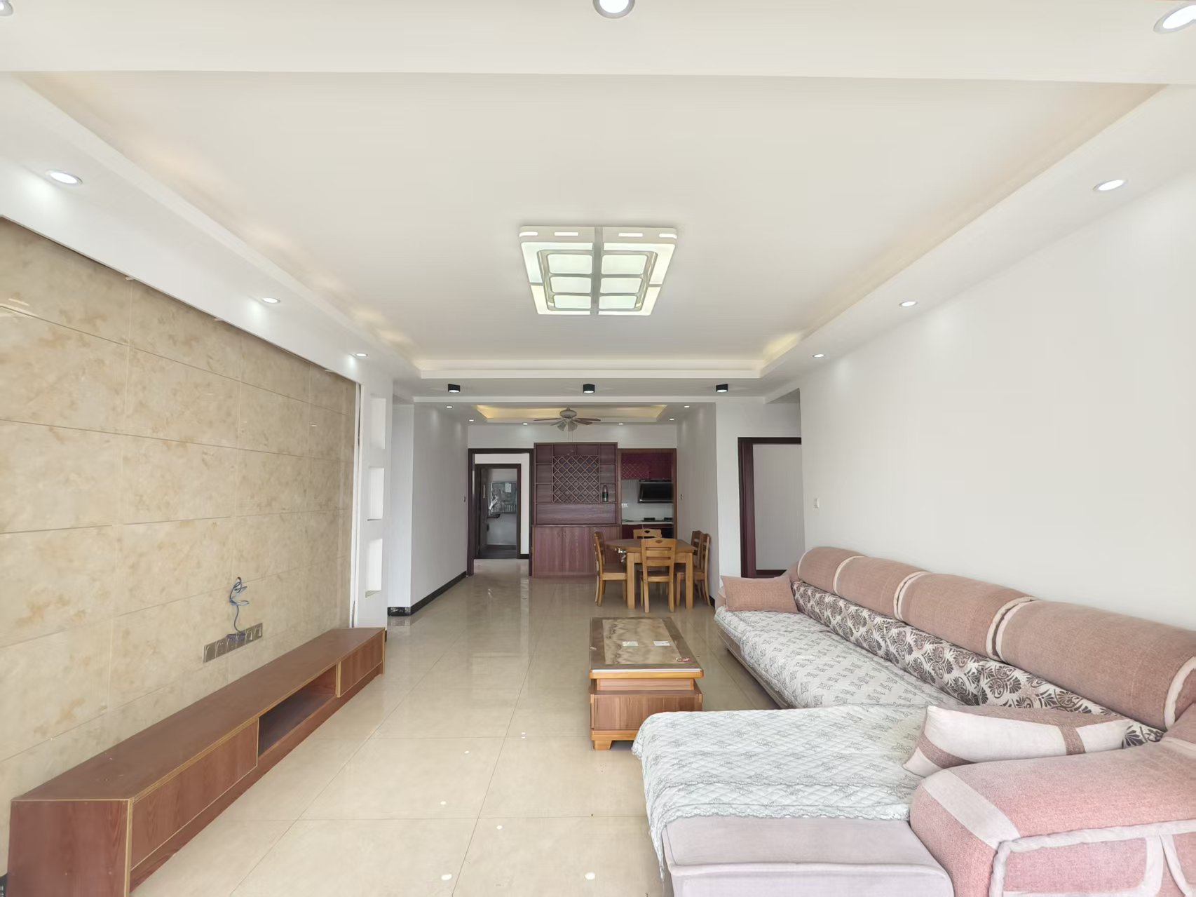 香草园二期春晓  4室2厅2卫    68.0万 香草园二期春晓  4室2厅2卫    68.0万