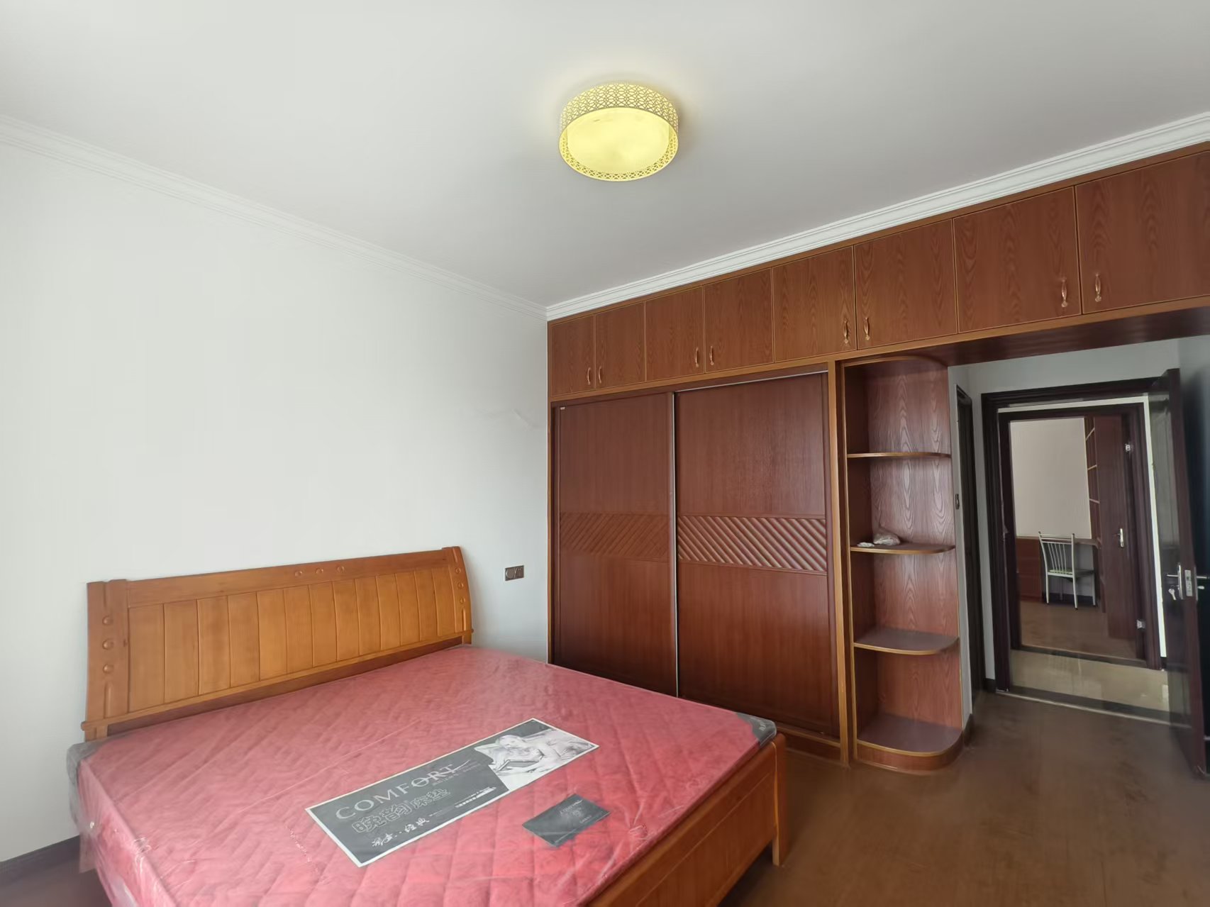 香草园二期春晓  4室2厅2卫    68.0万 香草园二期春晓  4室2厅2卫    68.0万室内图