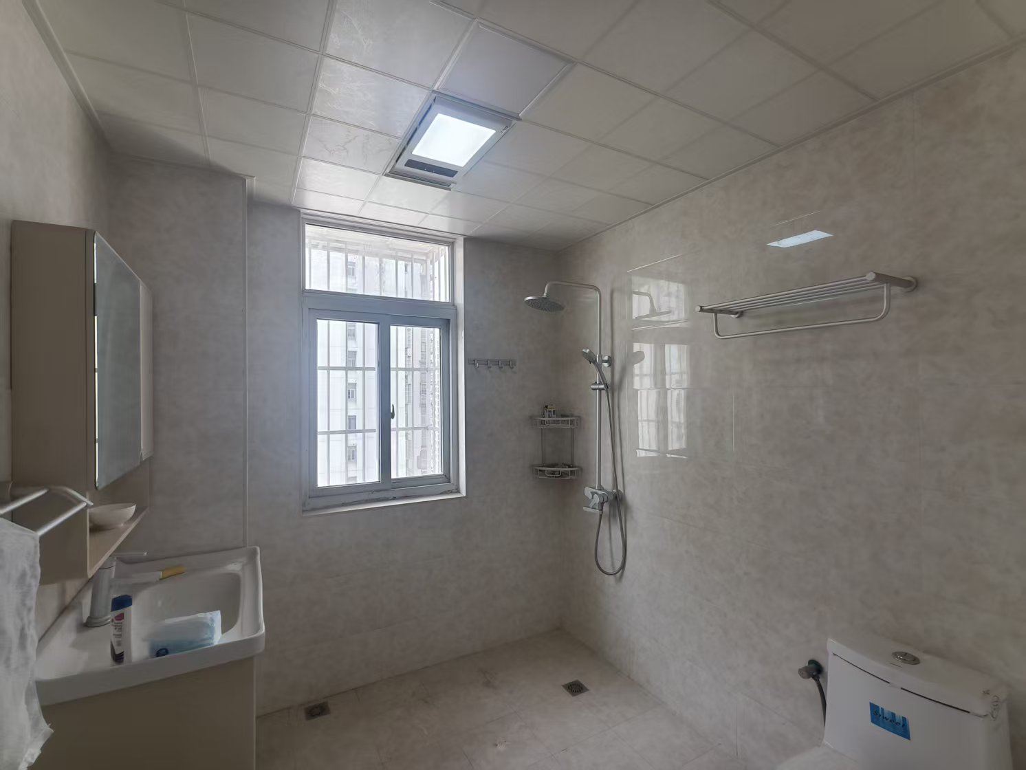 香草园二期春晓  4室2厅2卫    68.0万 香草园二期春晓  4室2厅2卫    68.0万室内图