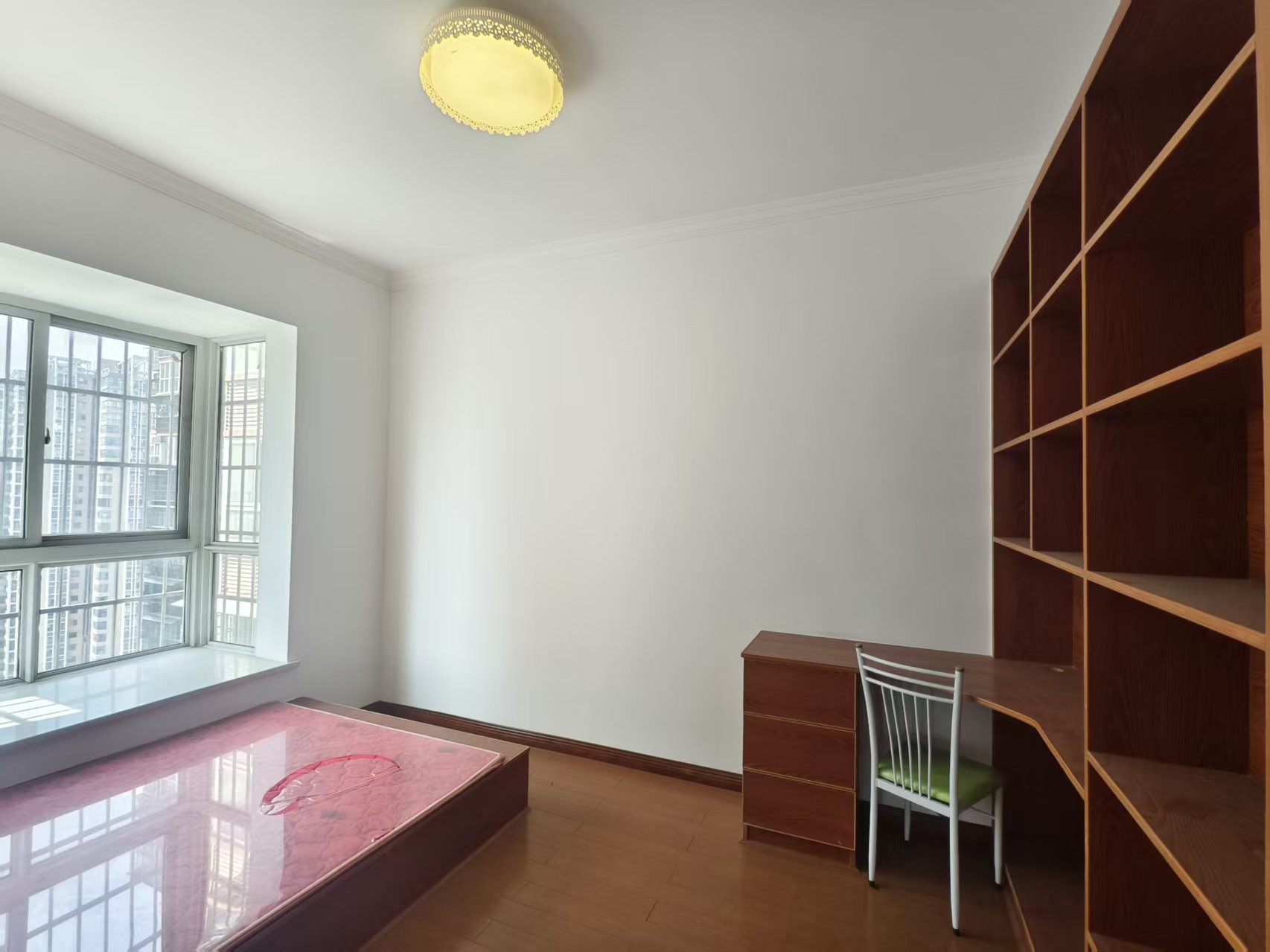 香草园二期春晓  4室2厅2卫    68.0万 香草园二期春晓  4室2厅2卫    68.0万室内图