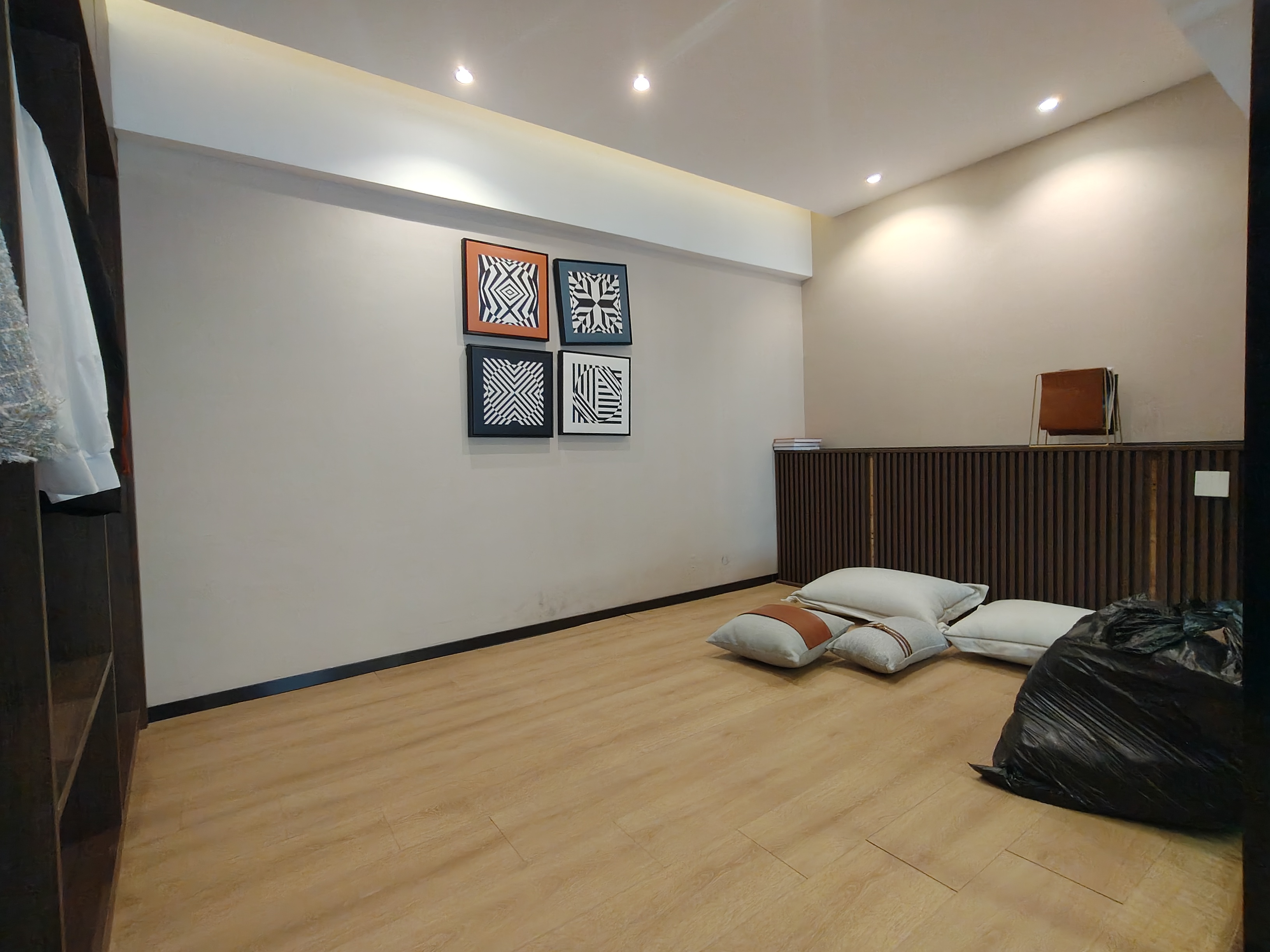 俊景万和城 1室1厅1卫 1600.0元/月 俊景万和城 1室1厅1卫 1600.0元/月室内图