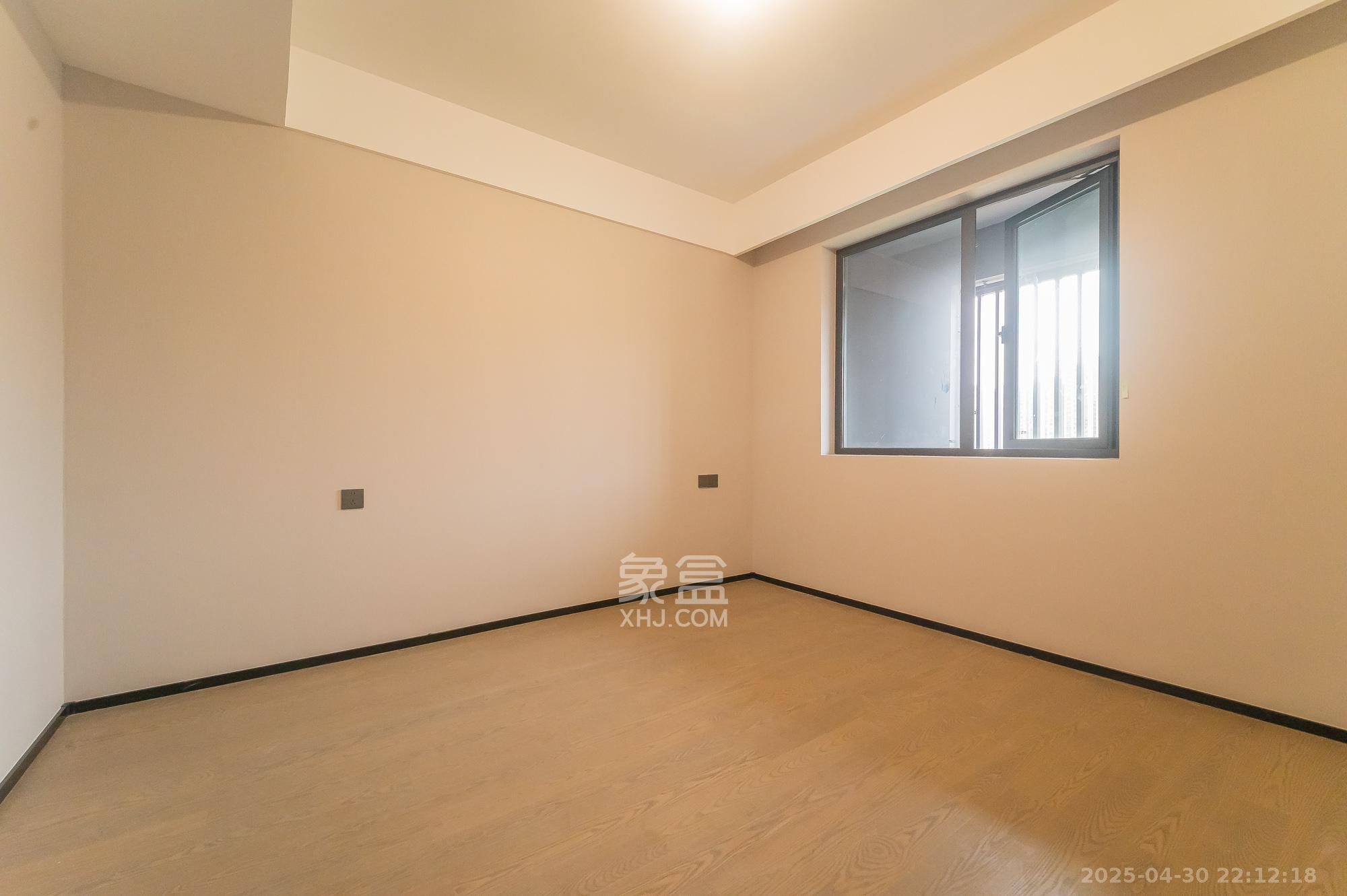 万科松湖天地 4室2厅3卫 206.0万 万科松湖天地 4室2厅3卫 206.0万卧室