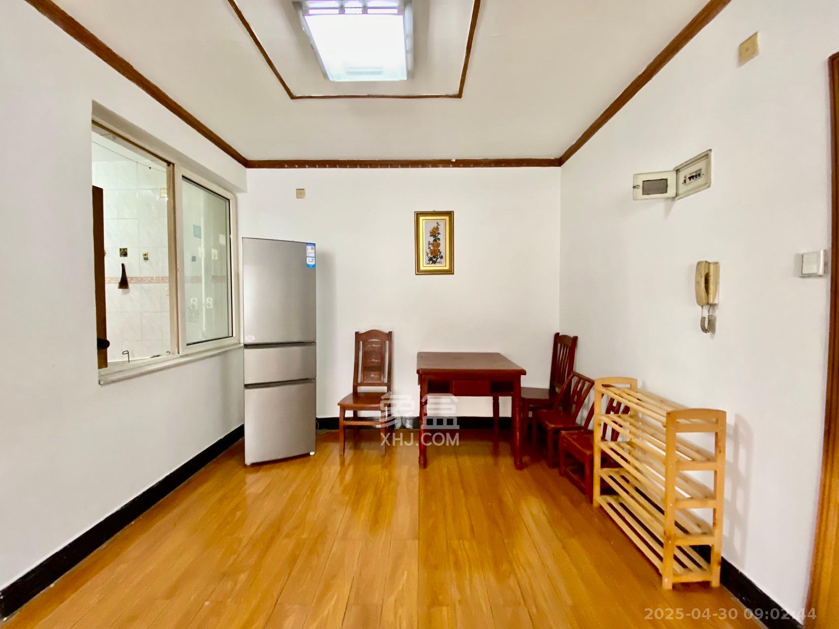 德政园 2室1厅1卫 1500.0元/月 德政园 2室1厅1卫 1500.0元/月室内图