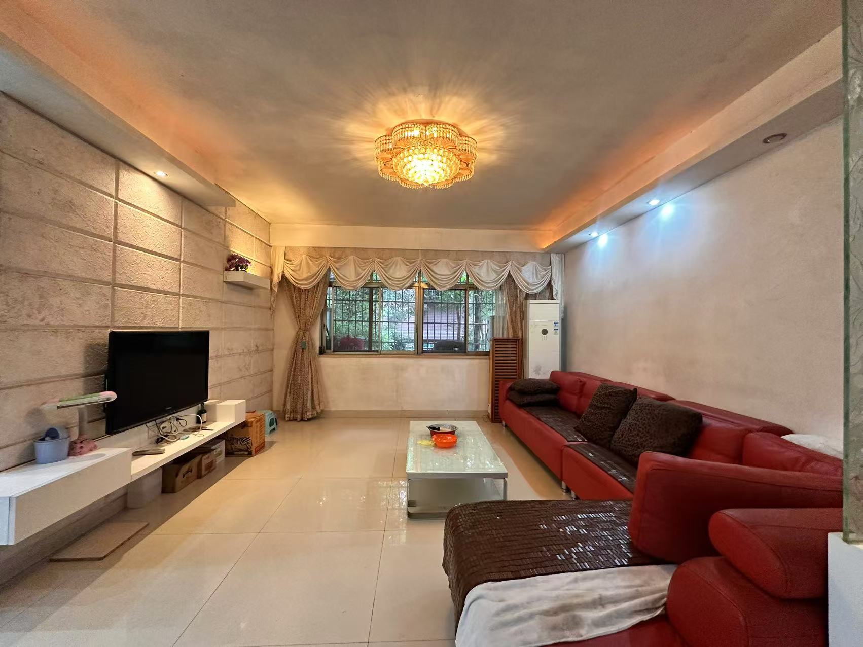 顺枫苑 1室2厅2卫 1300.0元/月 顺枫苑 1室2厅2卫 1300.0元/月户型图