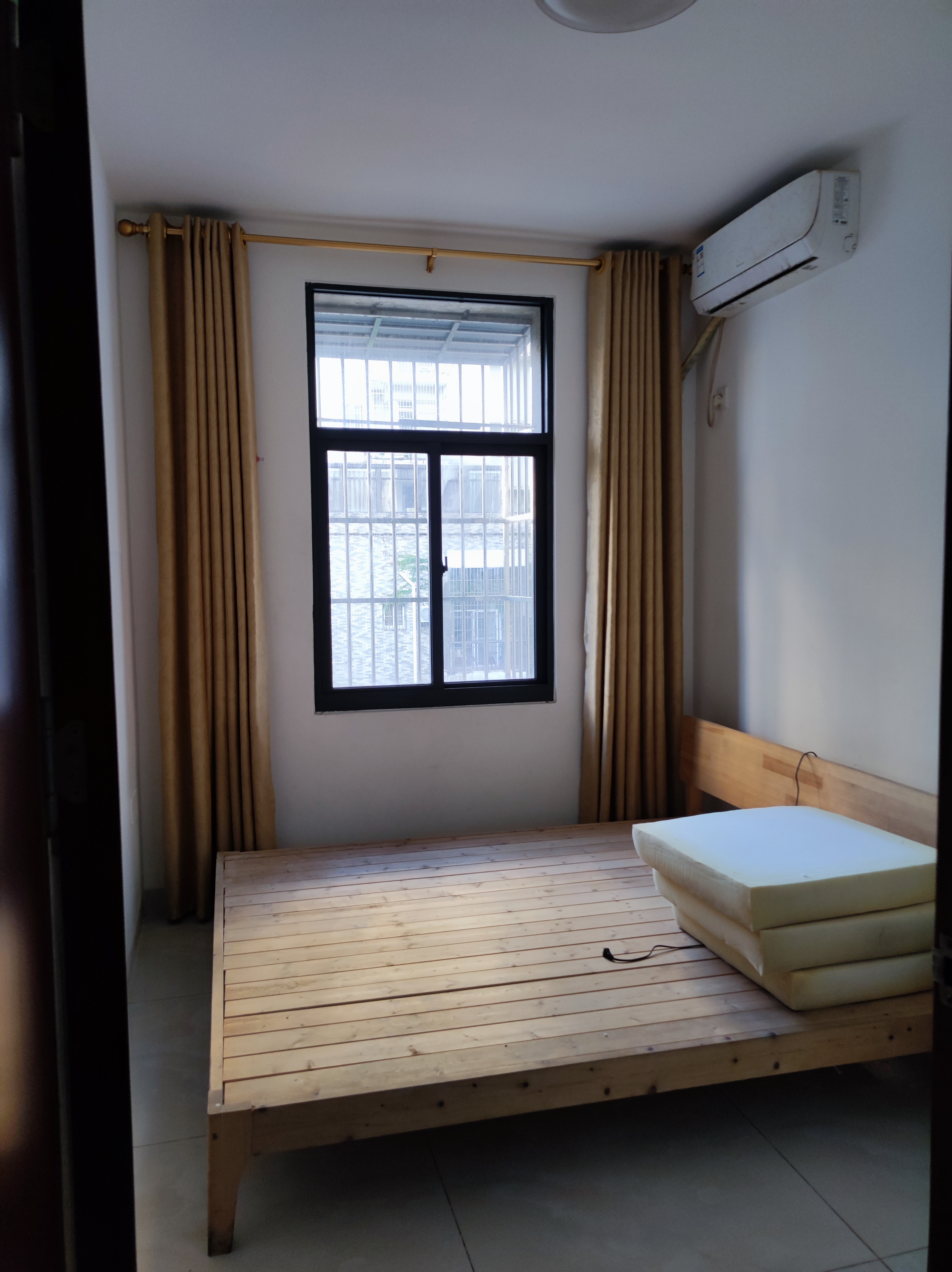 安海新村  2室1厅1卫   1600.00元/月室内图