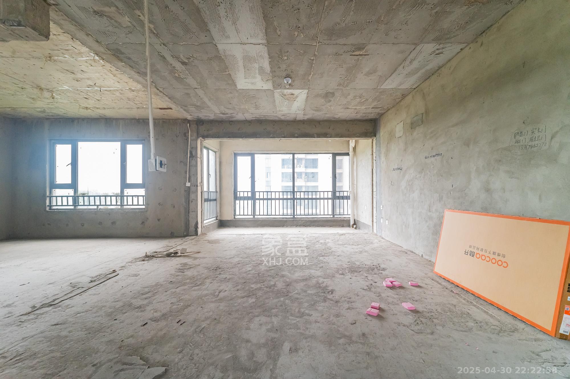 中梁正荣府  5室2厅2卫    119.6万 中梁正荣府  5室2厅2卫    119.6万