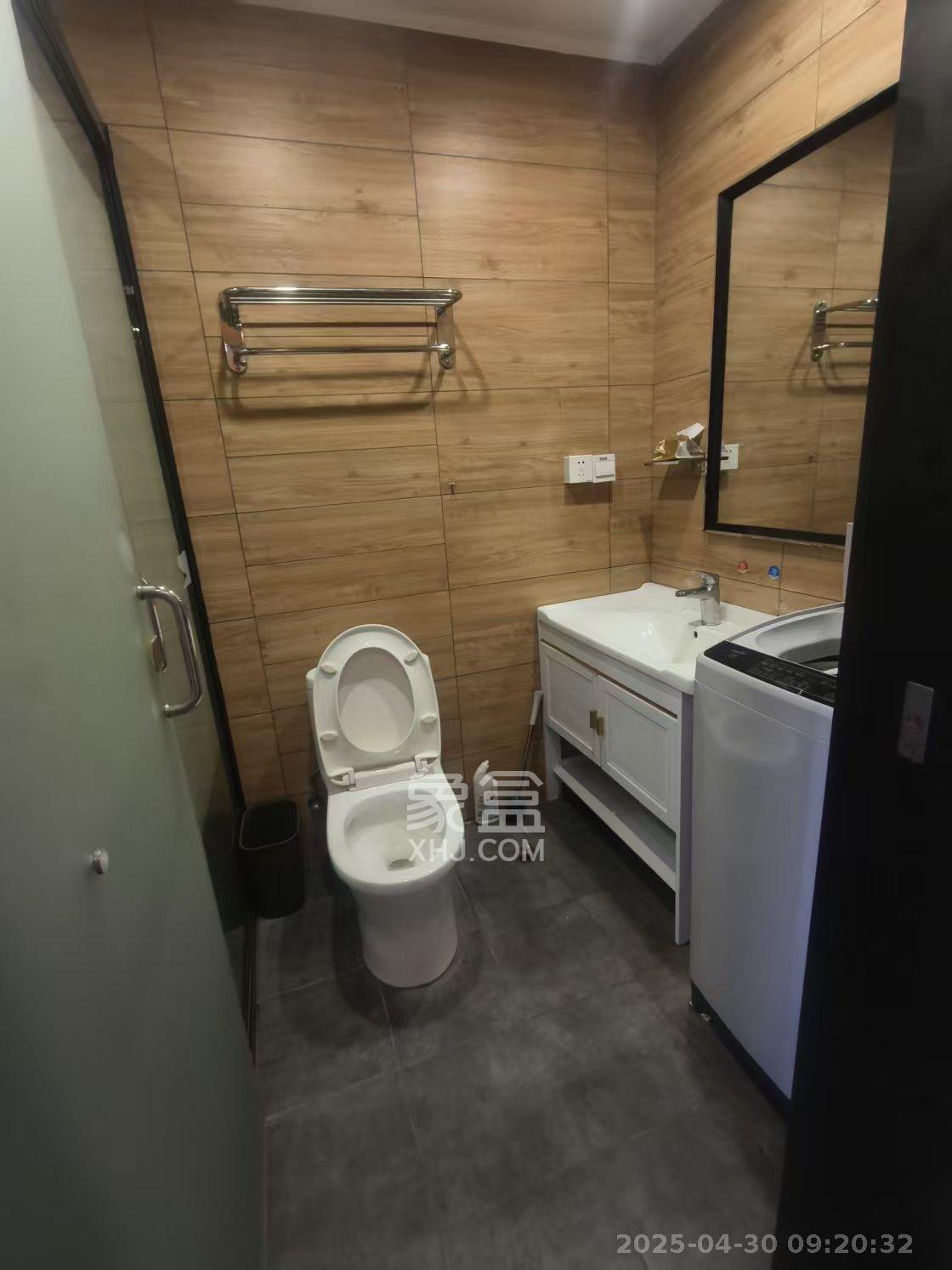 佐佑大厦 1室1厅1卫 1100.0元/月 佐佑大厦 1室1厅1卫 1100.0元/月室内图