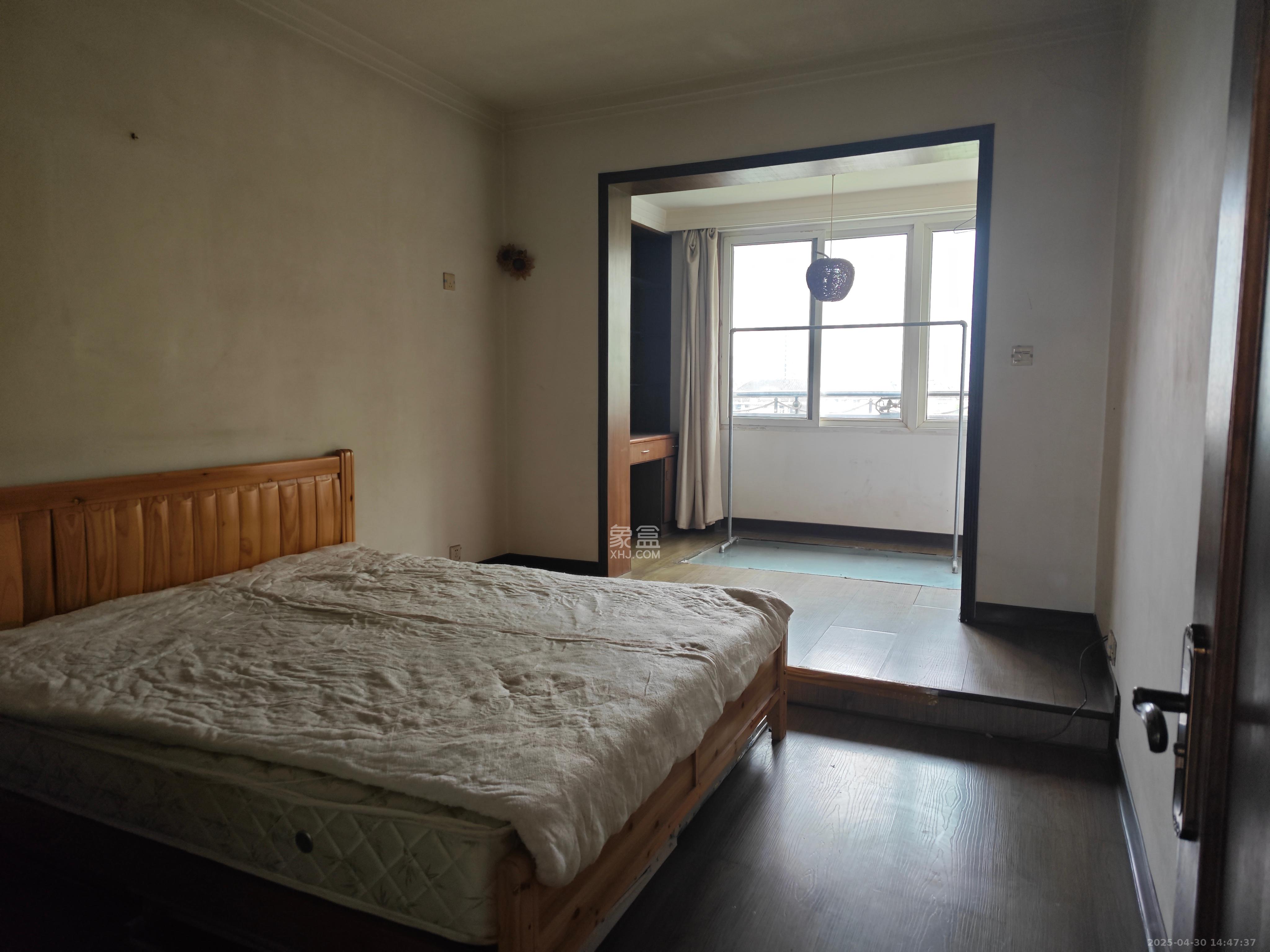 星沙国税局宿舍(星邻东苑) 4室2厅1卫 2100.0元/月 星沙国税局宿舍(星邻东苑) 4室2厅1卫 2100.0元/月室内图