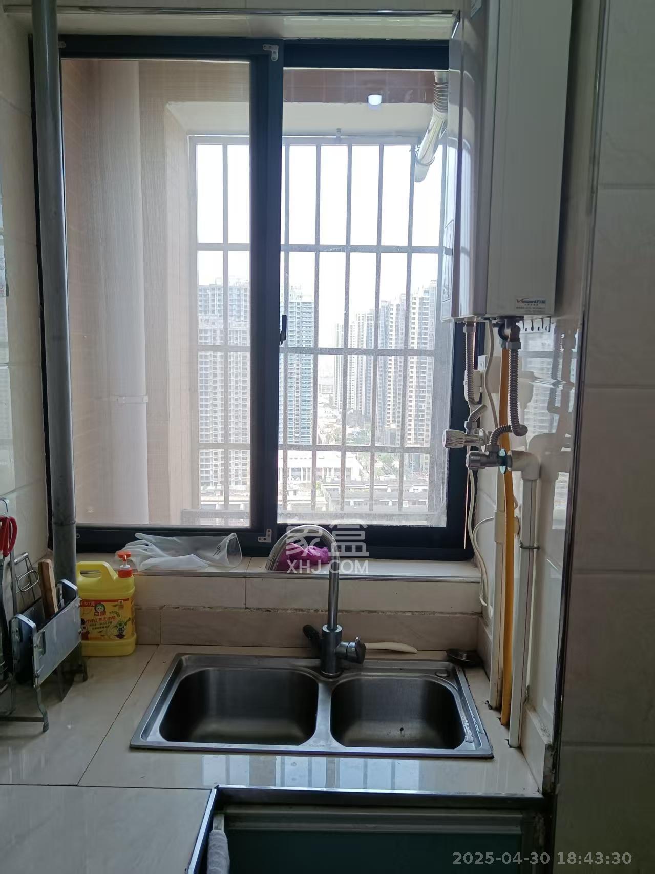 圭塘三小区  1室1厅1卫   1600.00元/月室内图