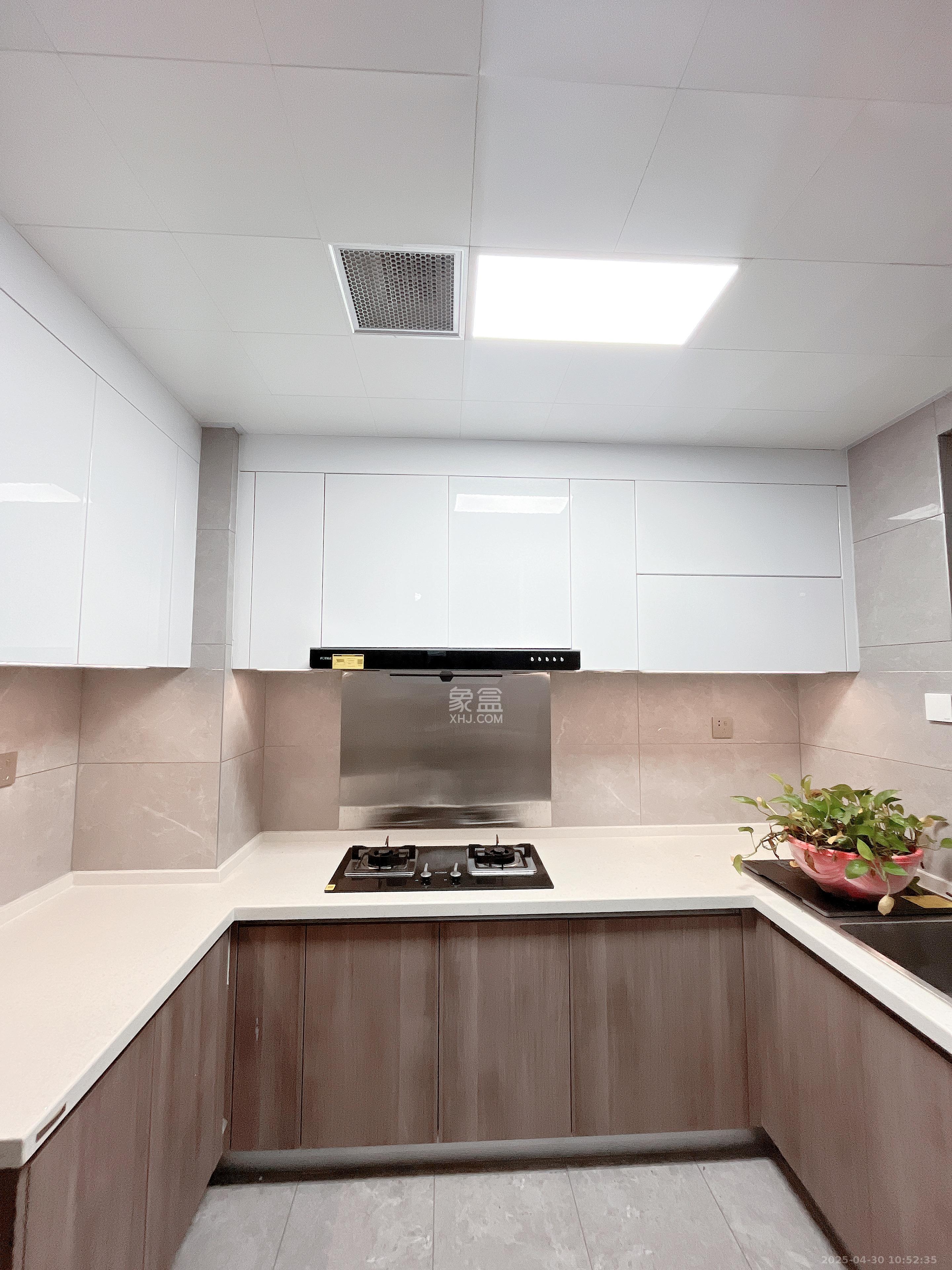 汽车西站商贸城（河西望城坡）  1室0厅0卫    800.0元/月室内图