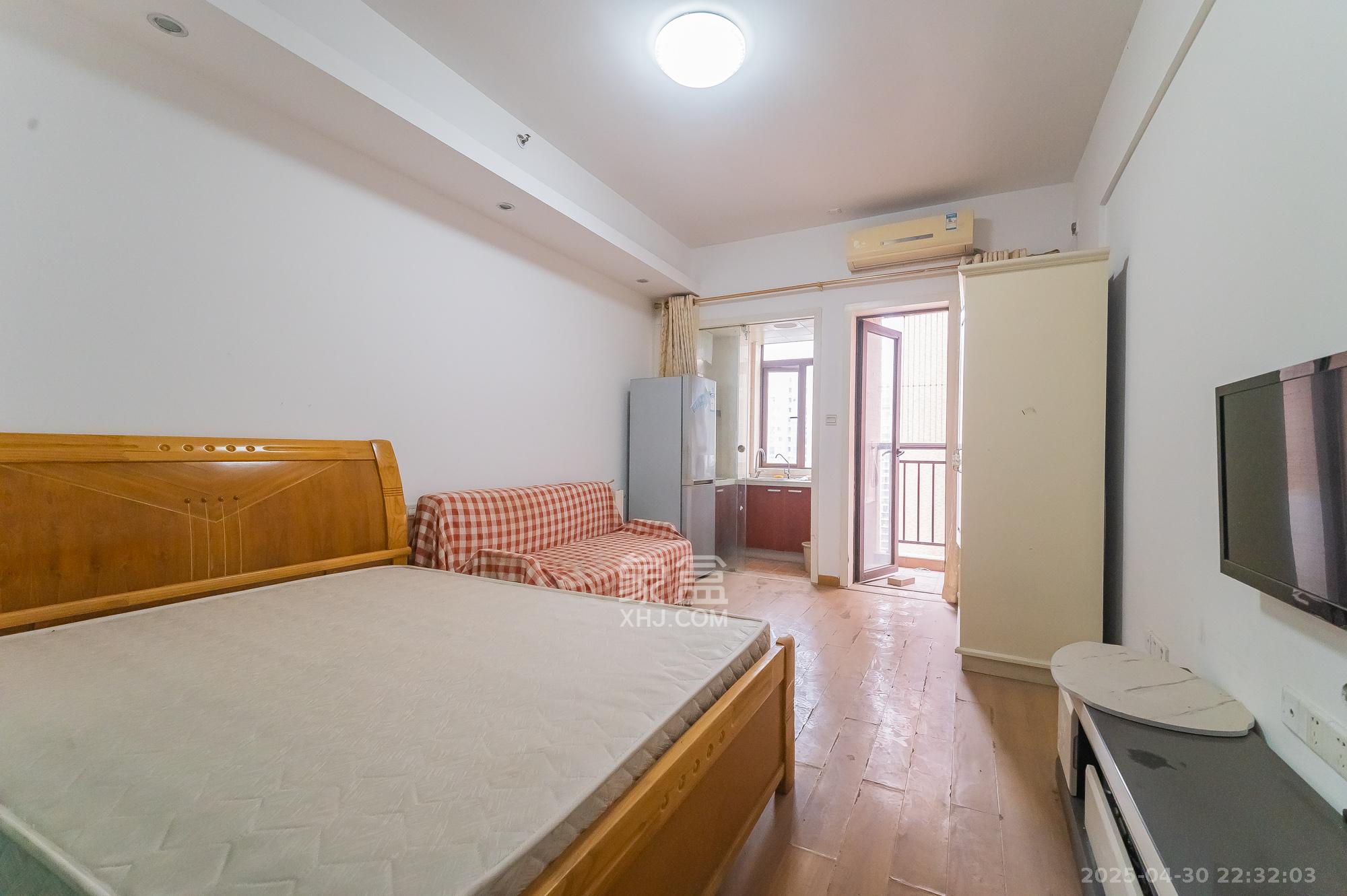 水岸世景  1室1厅1卫    19.8万 水岸世景  1室1厅1卫    19.8万卧室