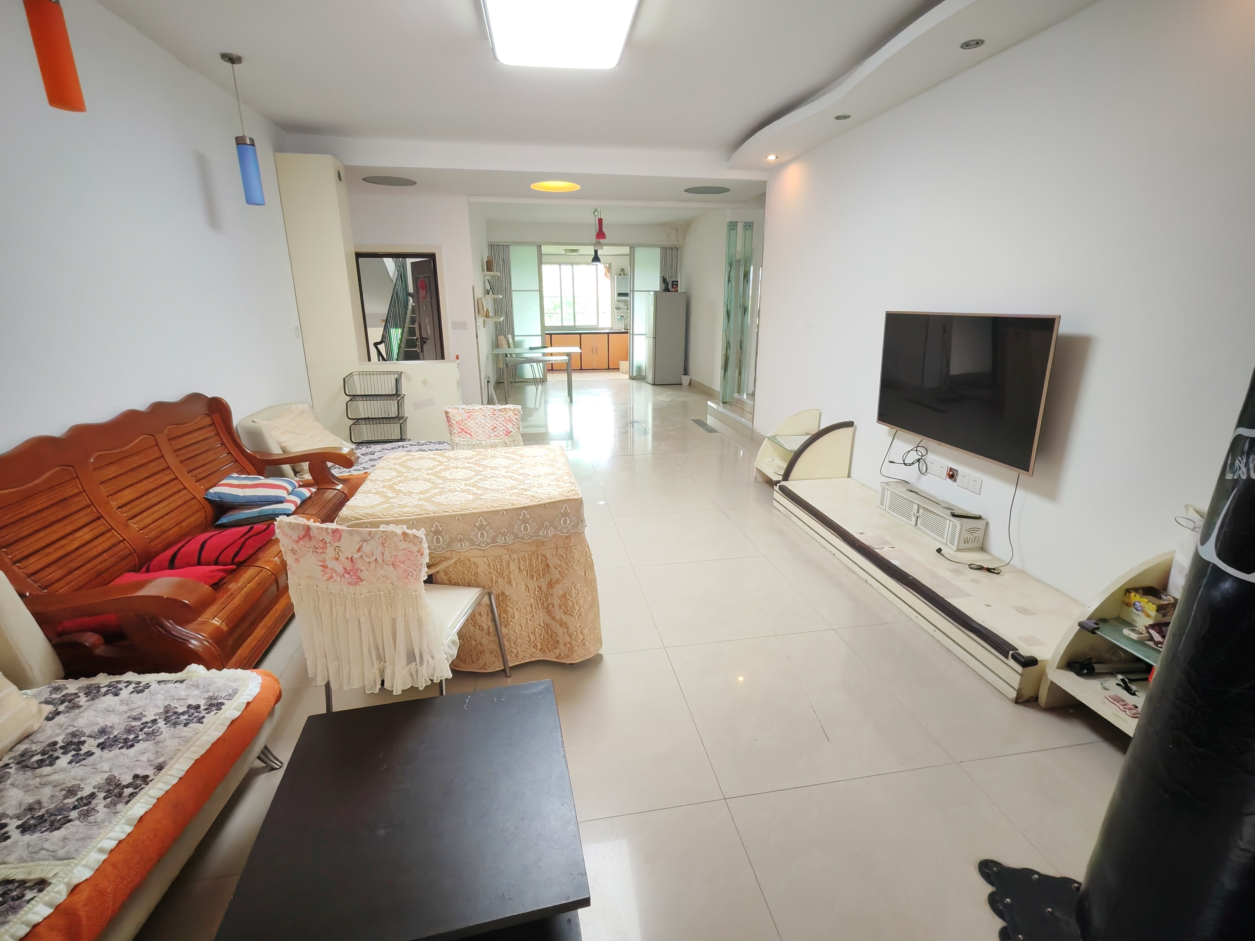 憬华花园 3室2厅2卫 1700.0元/月 憬华花园 3室2厅2卫 1700.0元/月户型图