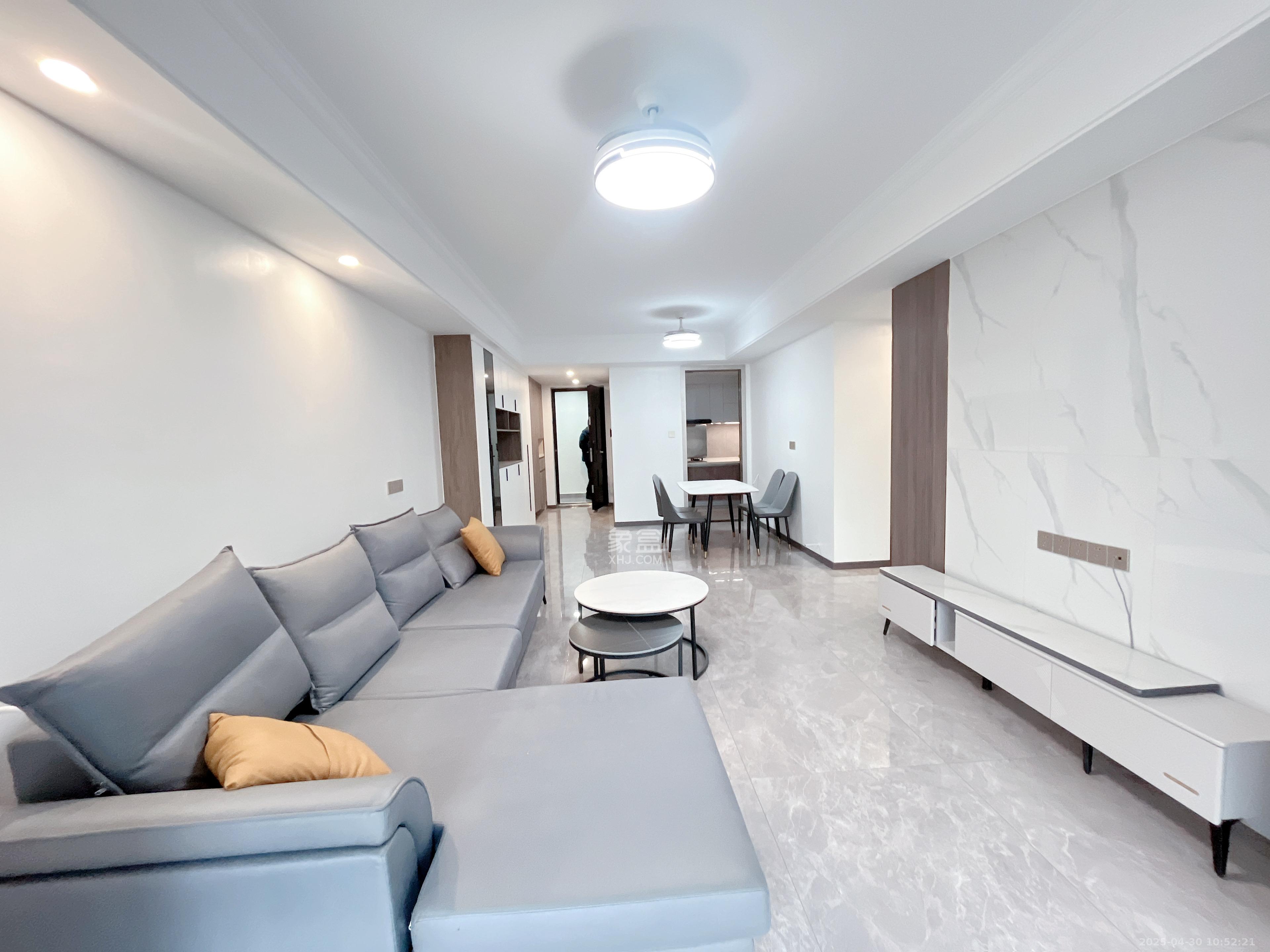 汽车西站商贸城(河西望城坡) 1室0厅0卫 800.0元/月 汽车西站商贸城(河西望城坡) 1室0厅0卫 800.0元/月室内图