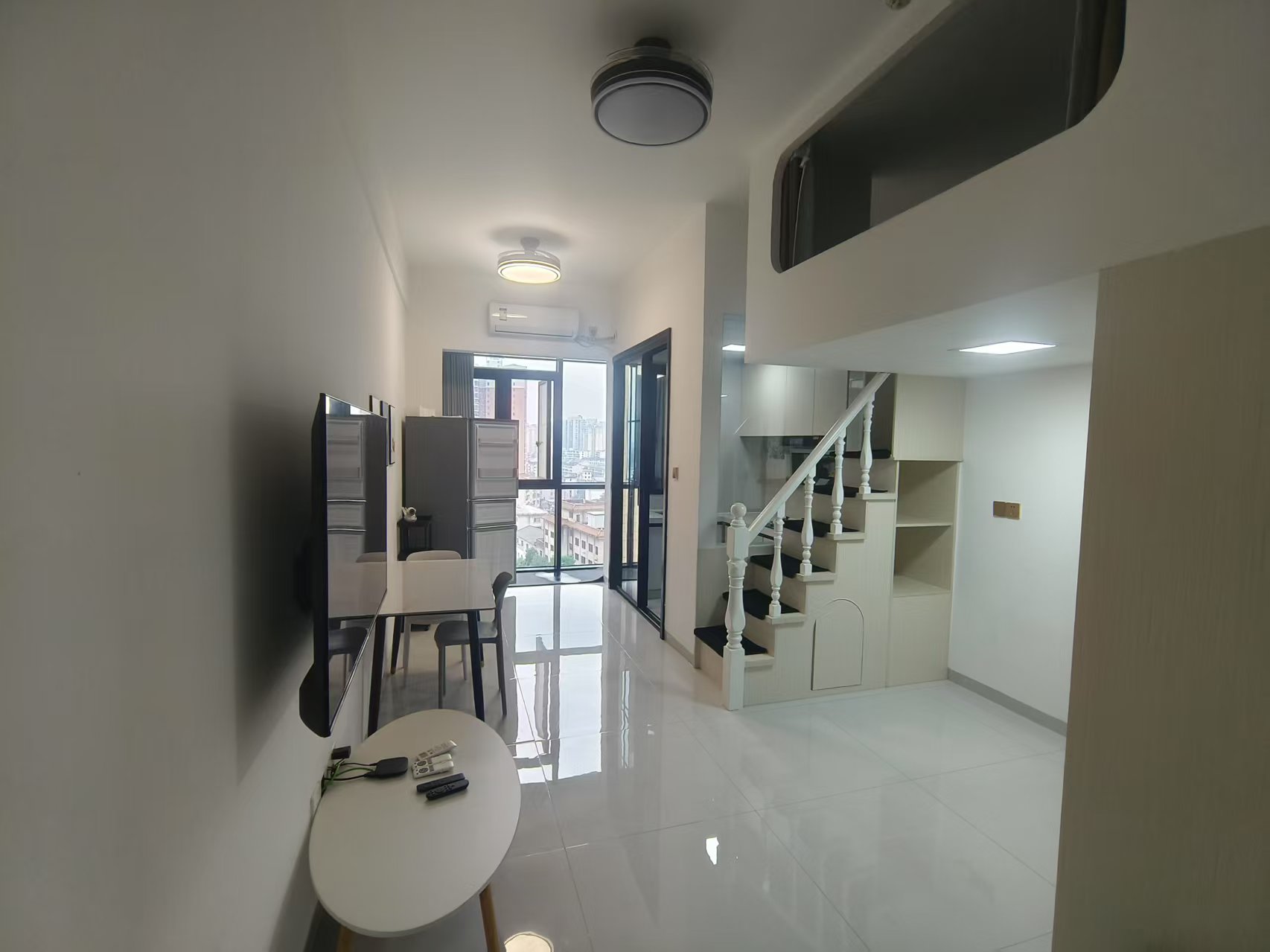 保利香槟国际  1室1厅1卫    21.8万 保利香槟国际  1室1厅1卫    21.8万室内图1