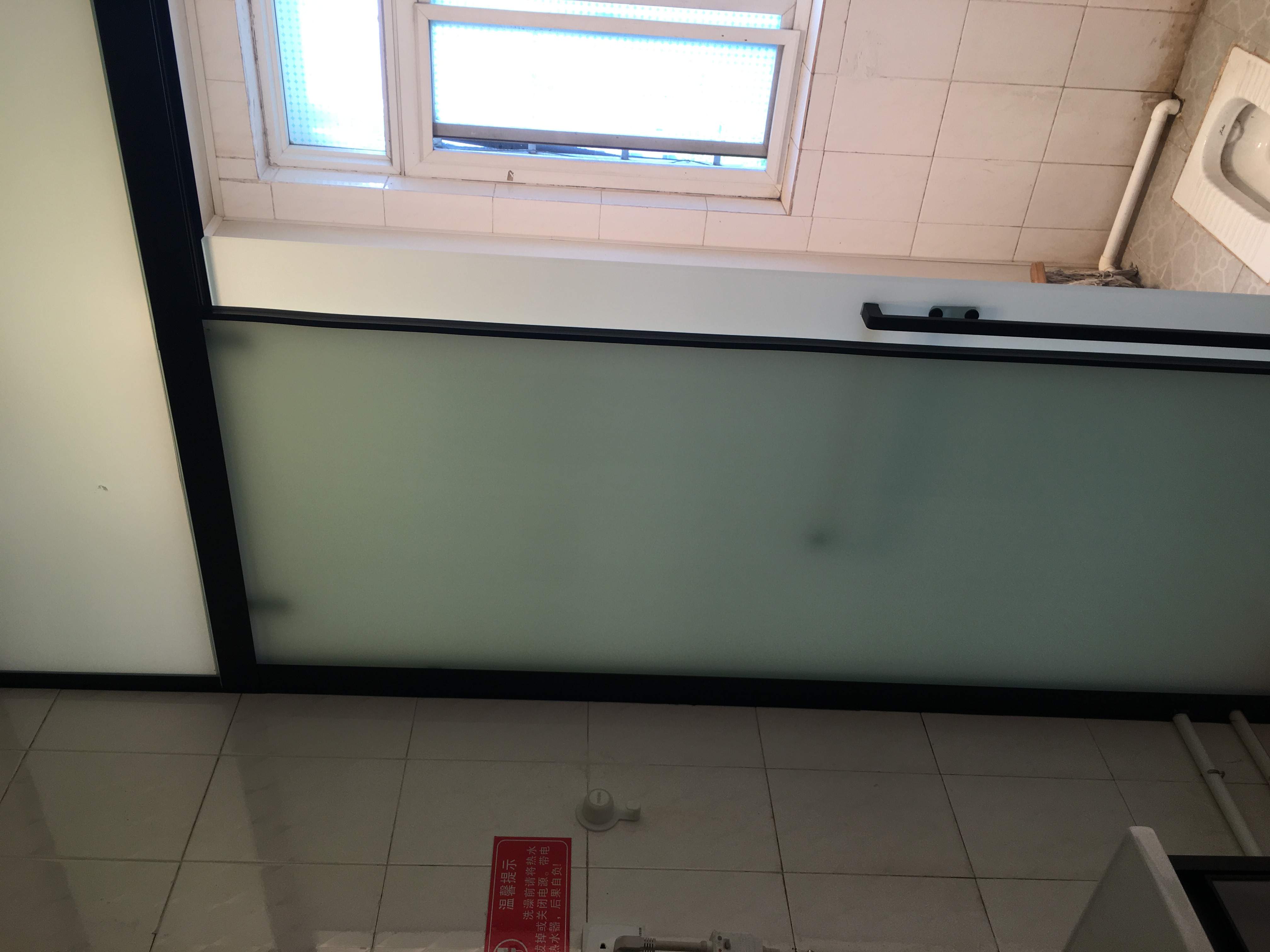 碧翠园石油住宅小区 3室2厅2卫 1500.0元/月 碧翠园石油住宅小区 3室2厅2卫 1500.0元/月室内图