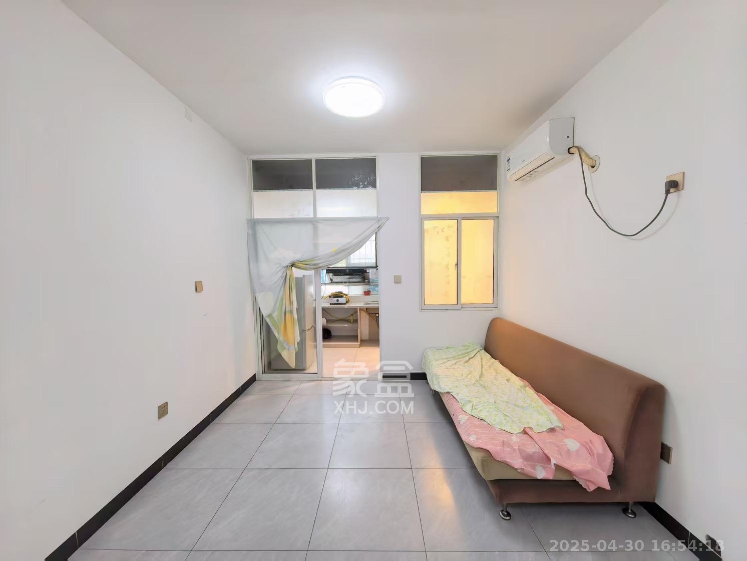 铜铝厂宿舍 1室1厅1卫 1000.0元/月 铜铝厂宿舍 1室1厅1卫 1000.0元/月室内图