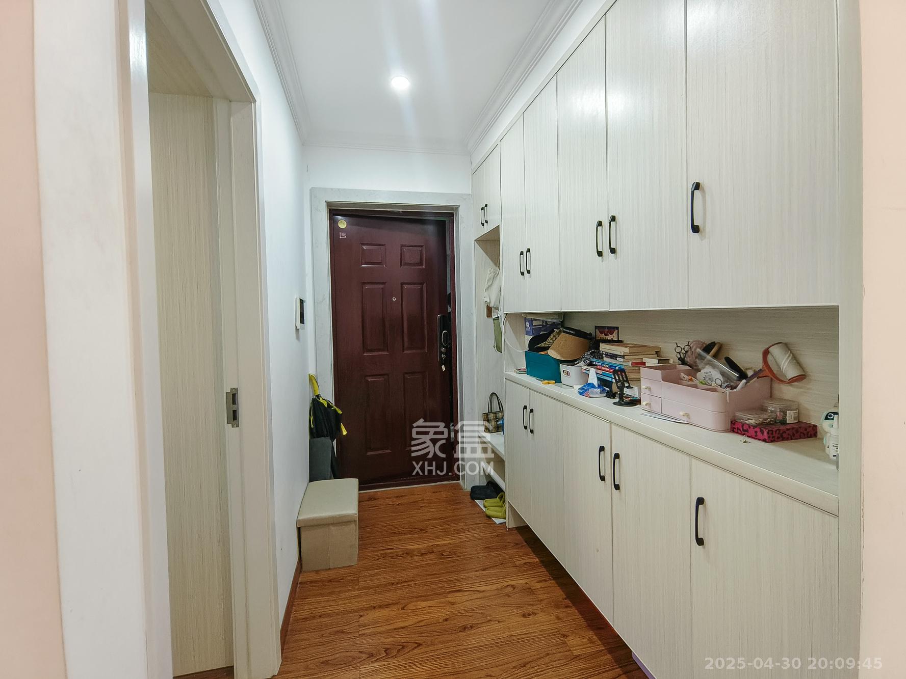 保利香槟国际 4室2厅2卫 104.8万 保利香槟国际 4室2厅2卫 104.8万其他