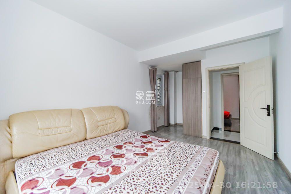 中国铁建18公馆（常青嘉苑）  3室2厅1卫    2600.0元/月室内图