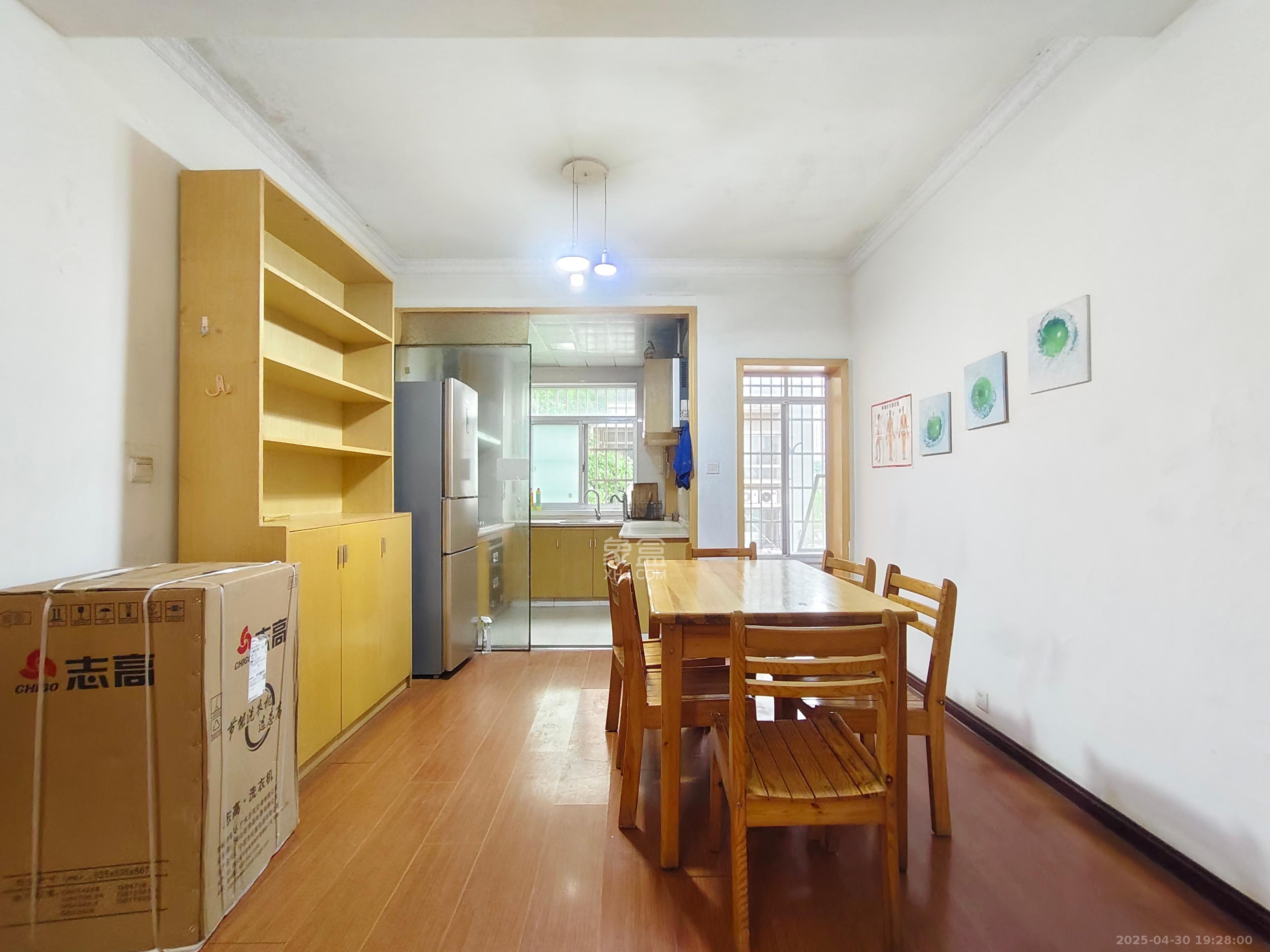 锑都家园 3室2厅2卫 1800.0元/月 锑都家园 3室2厅2卫 1800.0元/月室内图