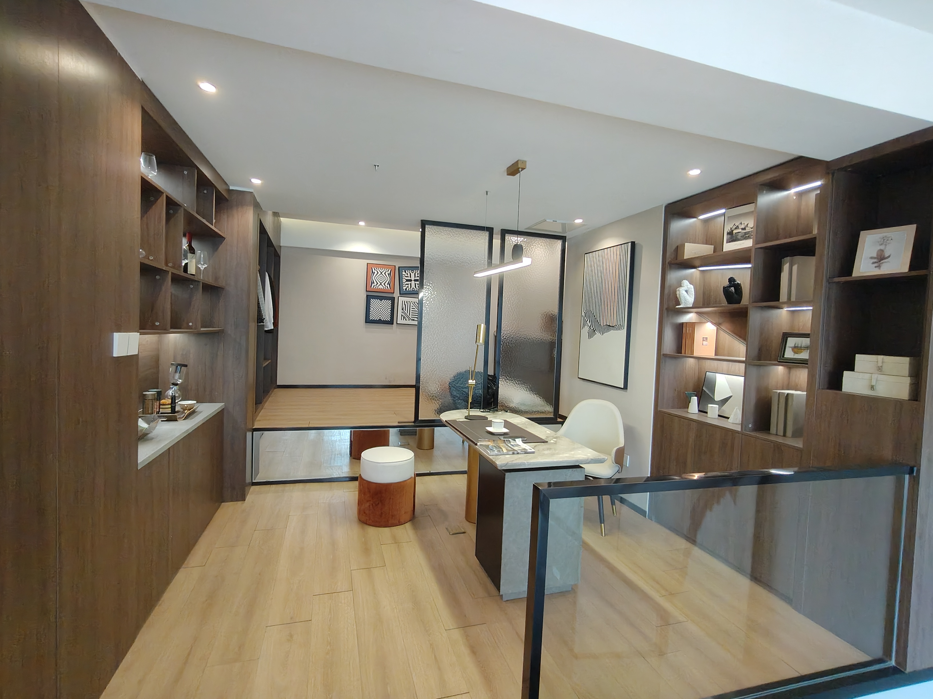 俊景万和城 1室1厅1卫 1600.0元/月 俊景万和城 1室1厅1卫 1600.0元/月室内图