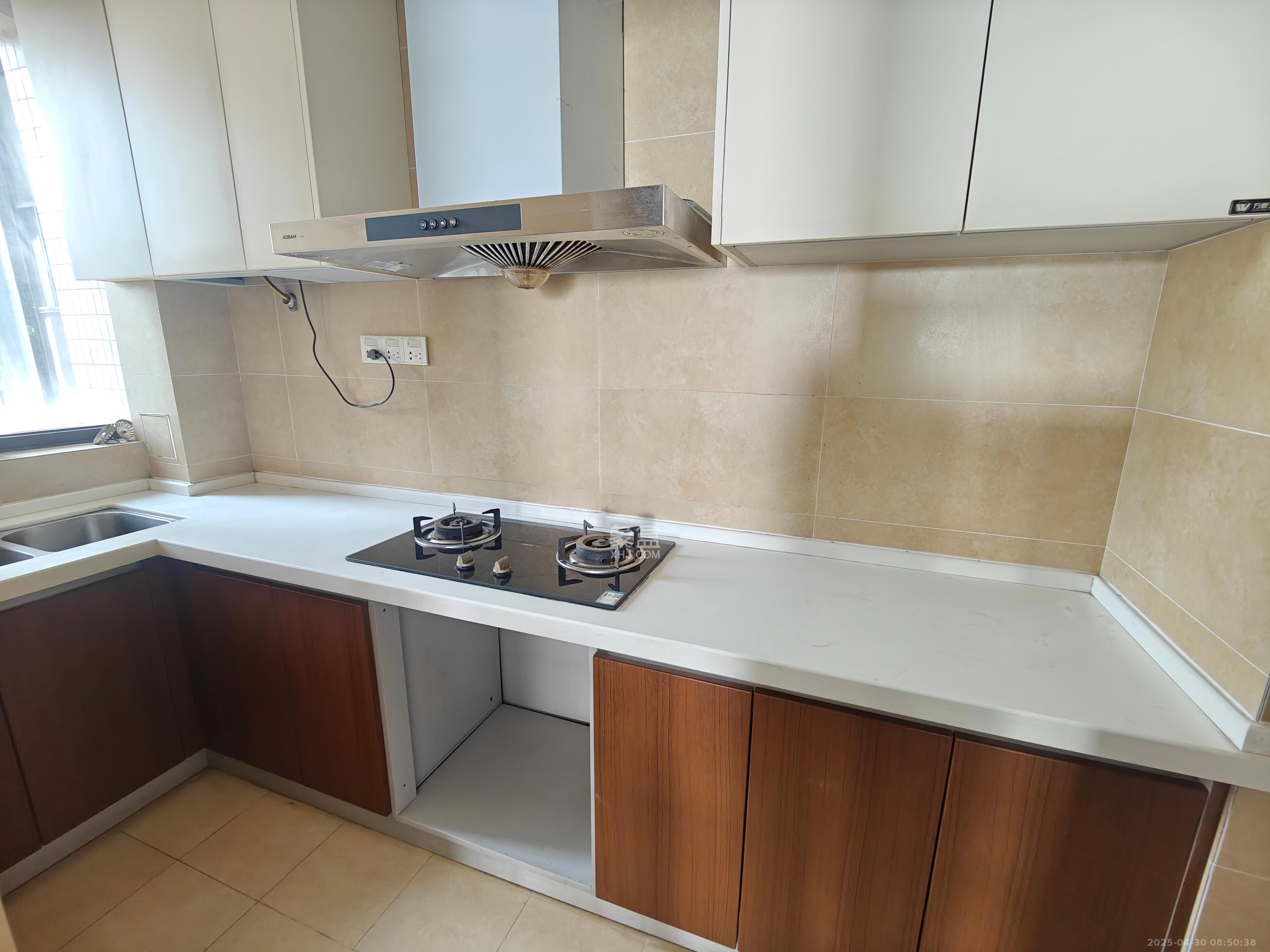 旺德府恺悦国际 3室2厅2卫 2500.0元/月 旺德府恺悦国际 3室2厅2卫 2500.0元/月室内图