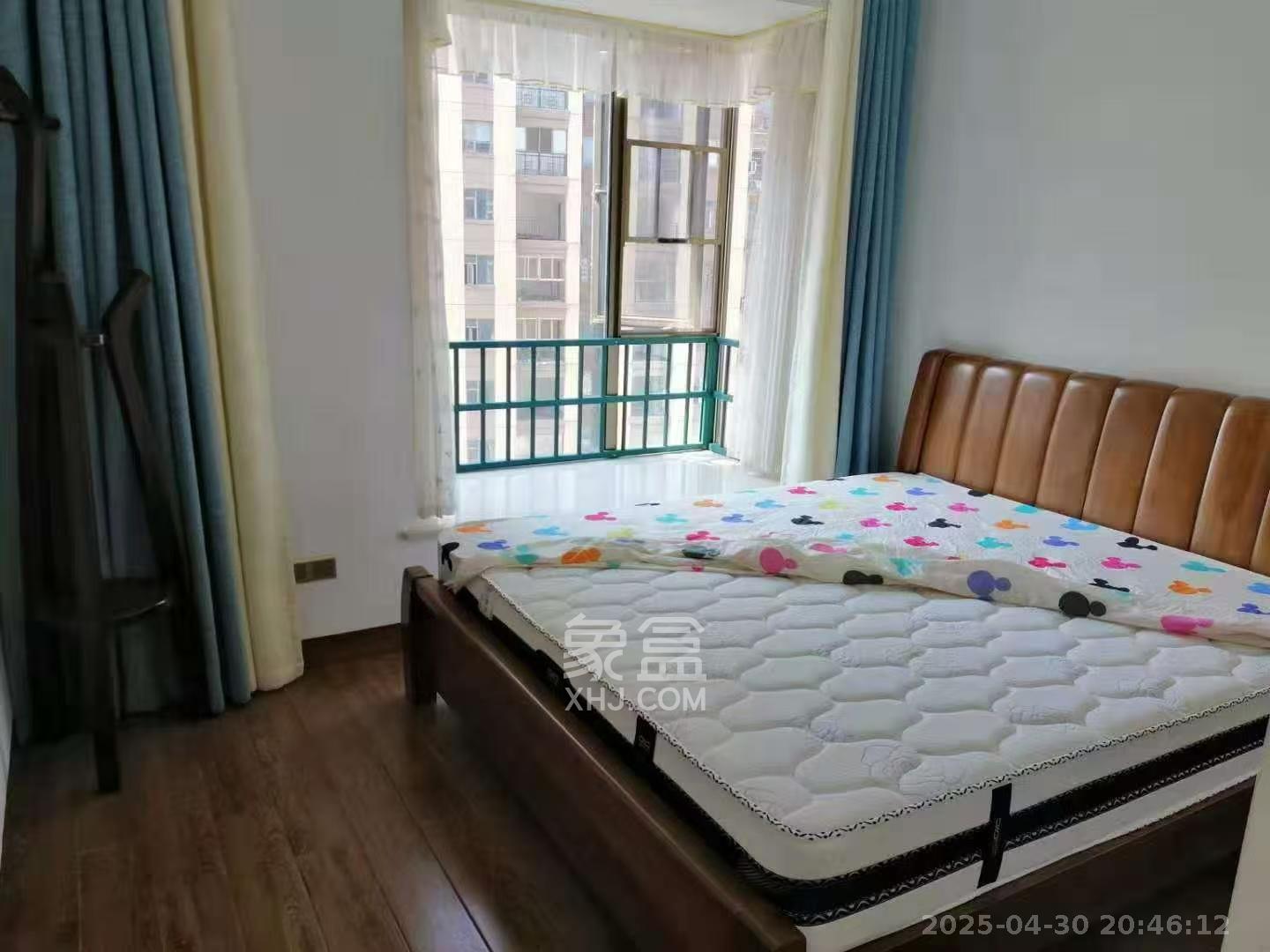 江山帝景雅典  3室2厅2卫   3100.00元/月室内图