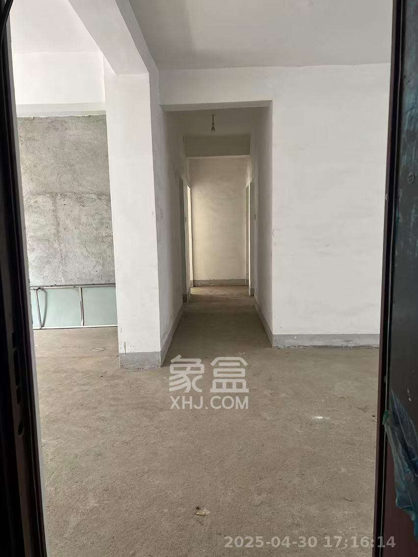 芙蓉山庄 3室2厅2卫 68.0万 芙蓉山庄 3室2厅2卫 68.0万室内图