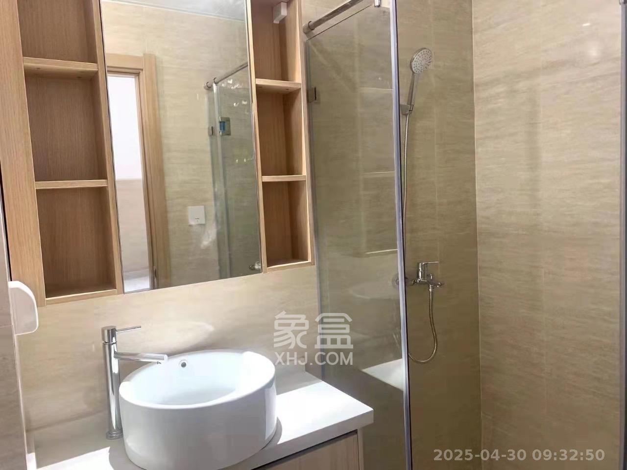 万润时光里  1室1厅1卫   1600.00元/月室内图
