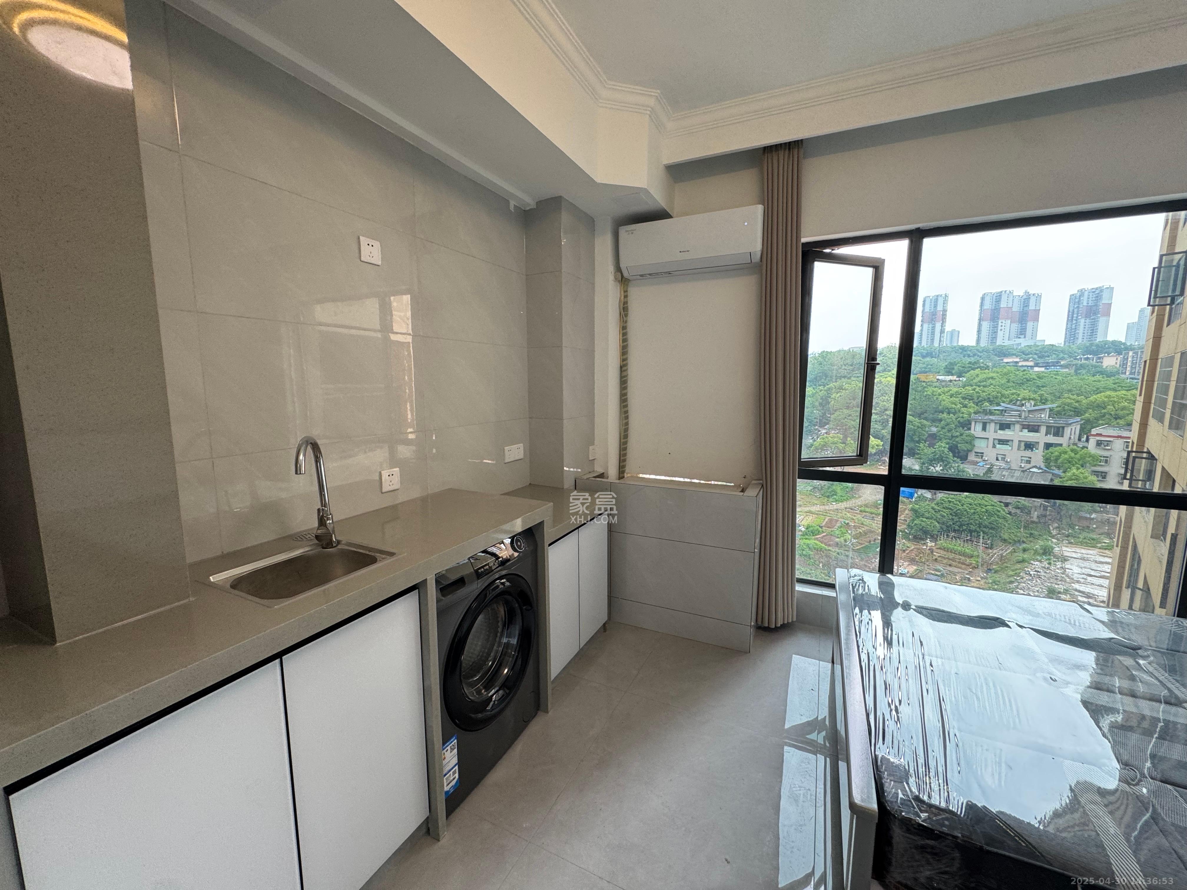 莲馨苑 1室1厅1卫 1200.0元/月 莲馨苑 1室1厅1卫 1200.0元/月室内图