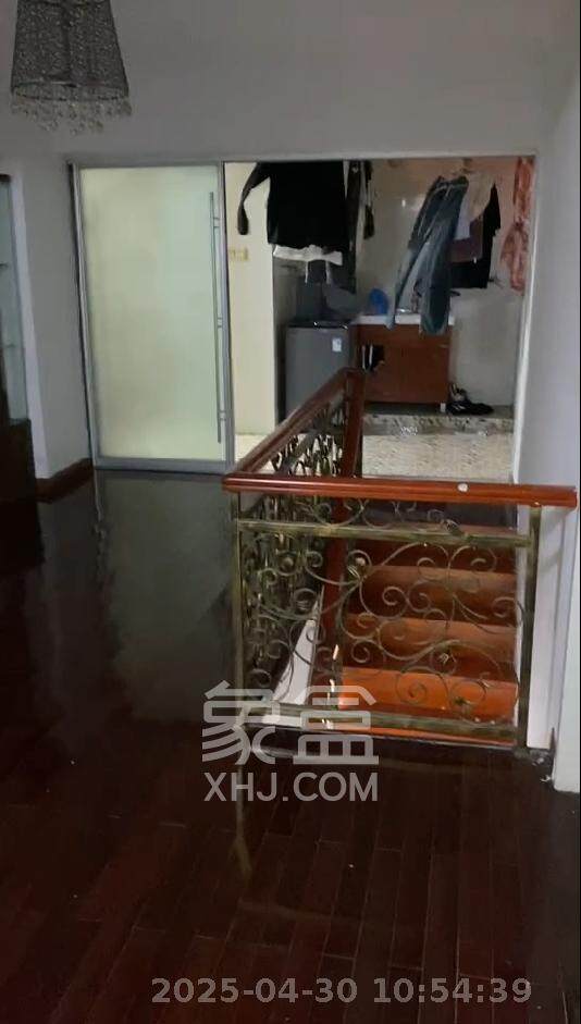 南国嘉苑 3室2厅1卫 2700.0元/月 南国嘉苑 3室2厅1卫 2700.0元/月室内图