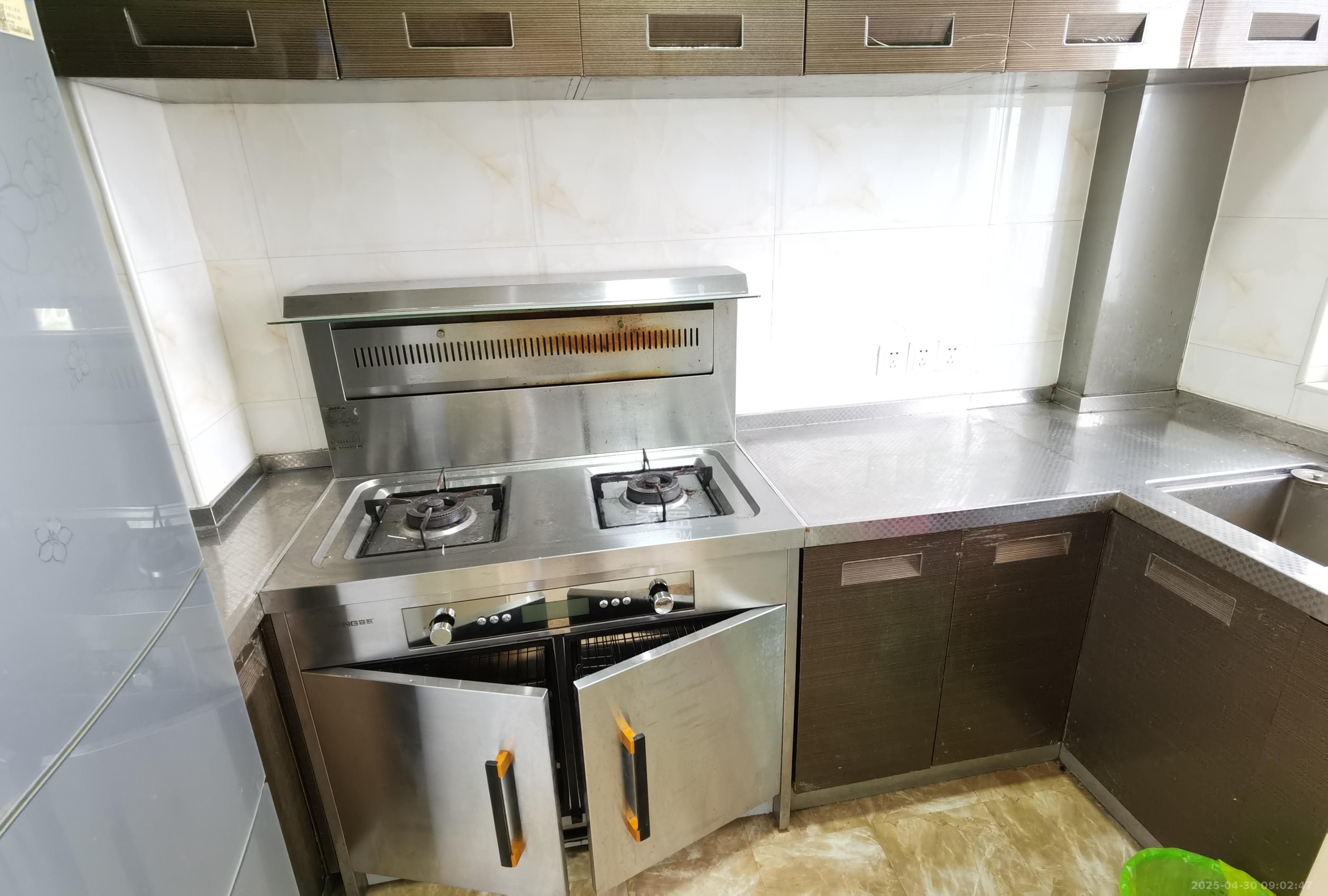 泊爱蓝湾  2室2厅1卫   2600.00元/月室内图
