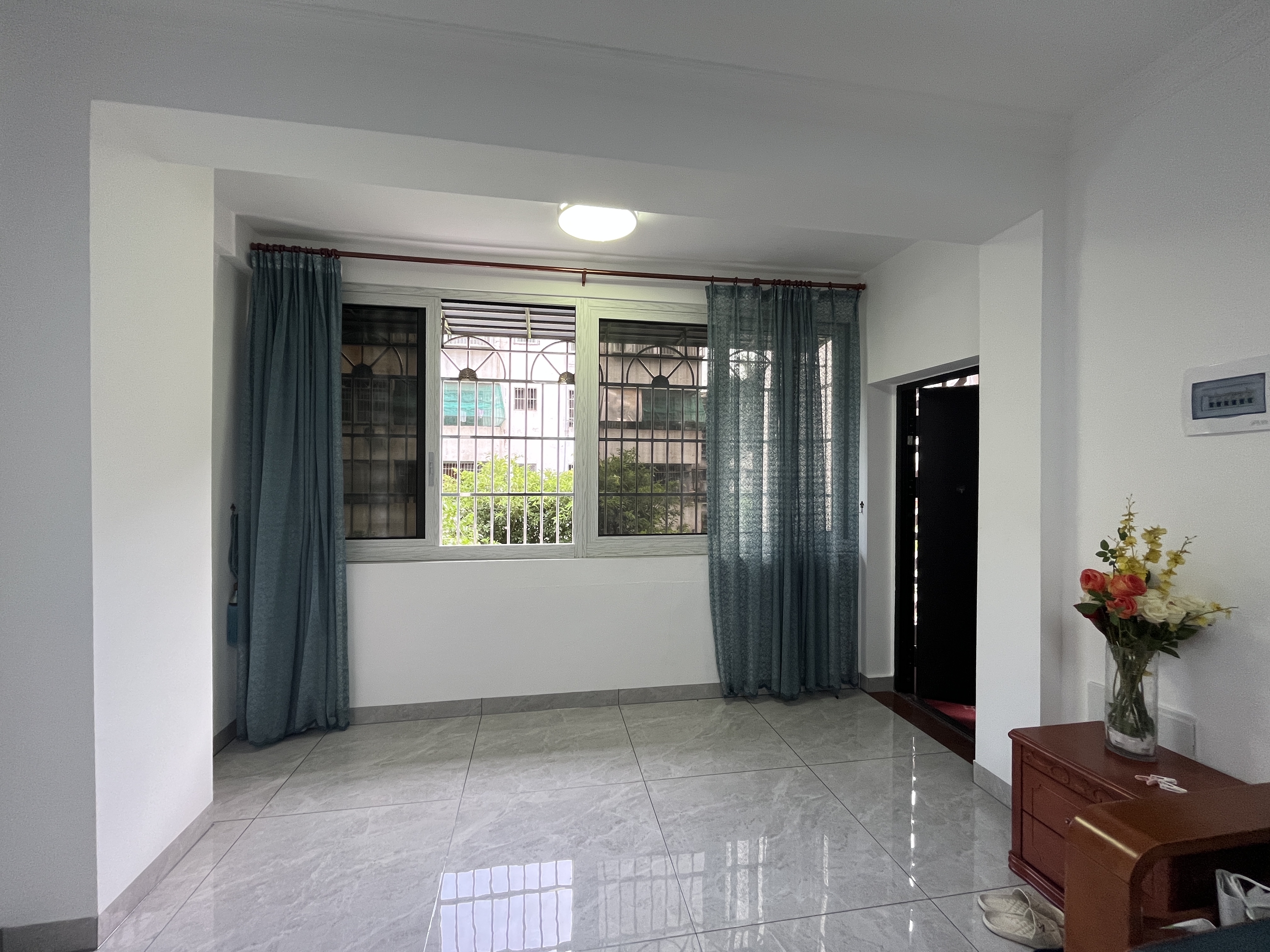 金牛新村 2室1厅1卫 118.0万 金牛新村 2室1厅1卫 118.0万客厅