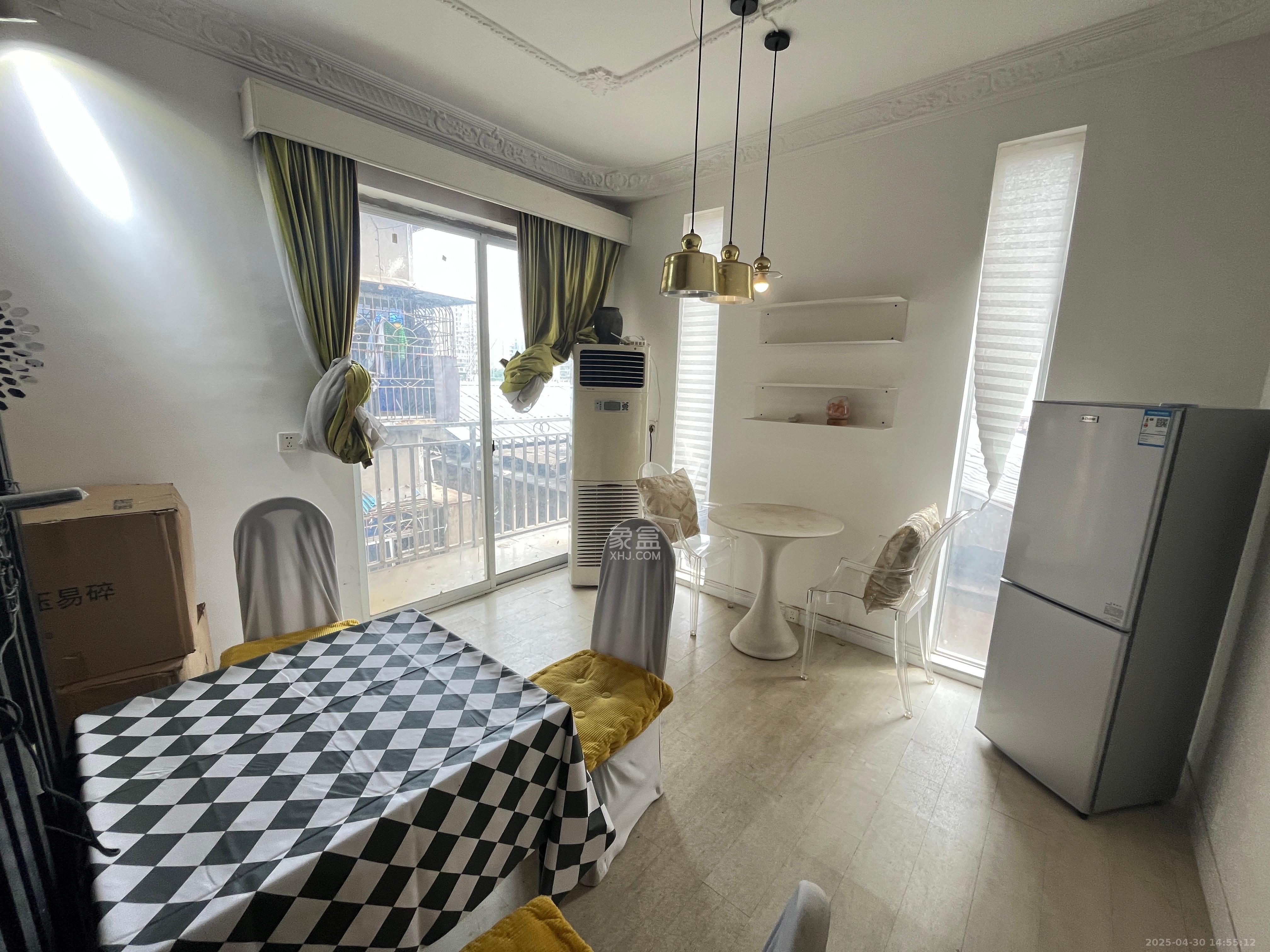 朝阳一、二村 2室1厅1卫 1800.0元/月 朝阳一、二村 2室1厅1卫 1800.0元/月室内图