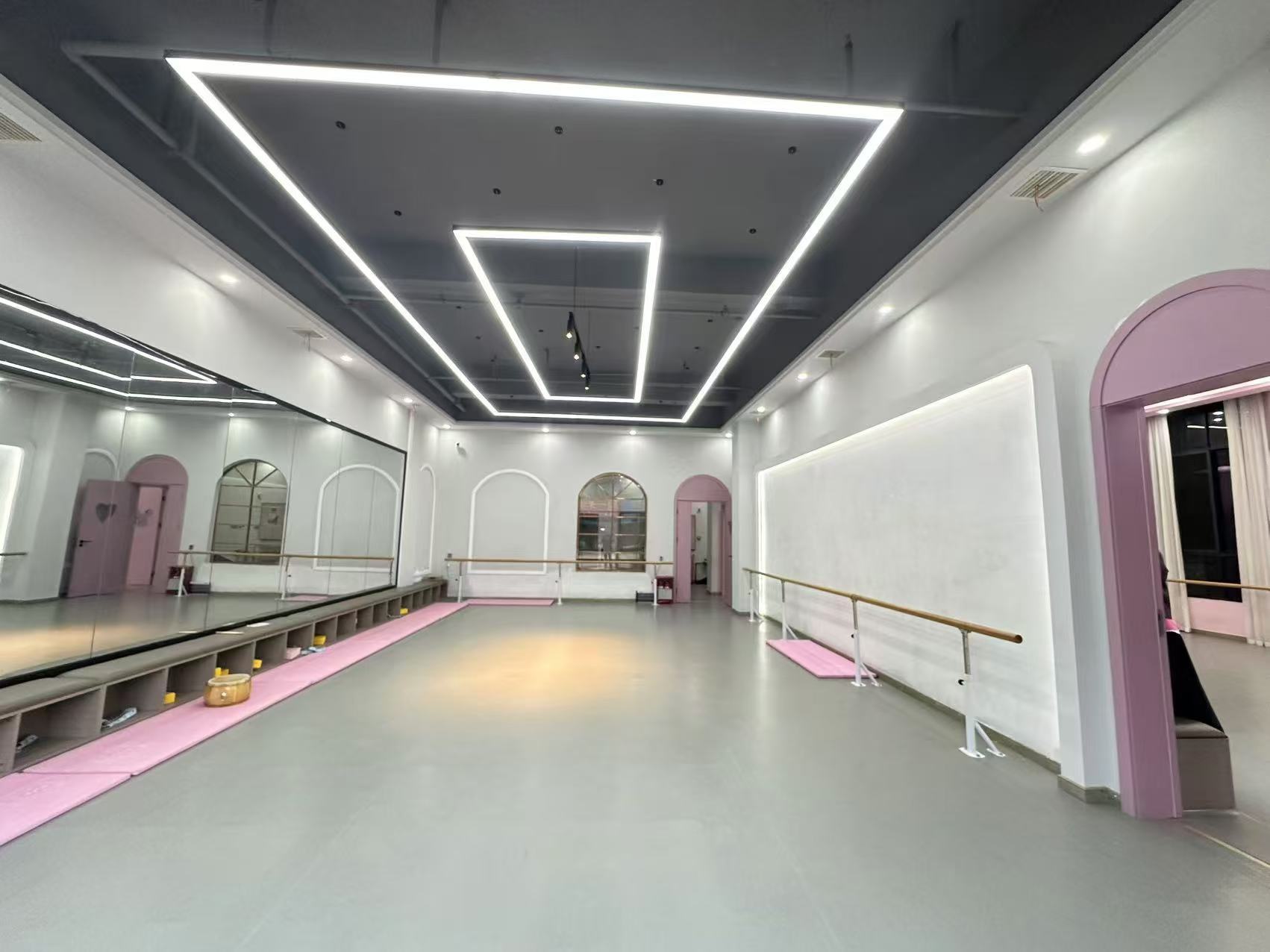 长湖峰境 2室1厅1卫 10000.0元/月 长湖峰境 2室1厅1卫 10000.0元/月户型图