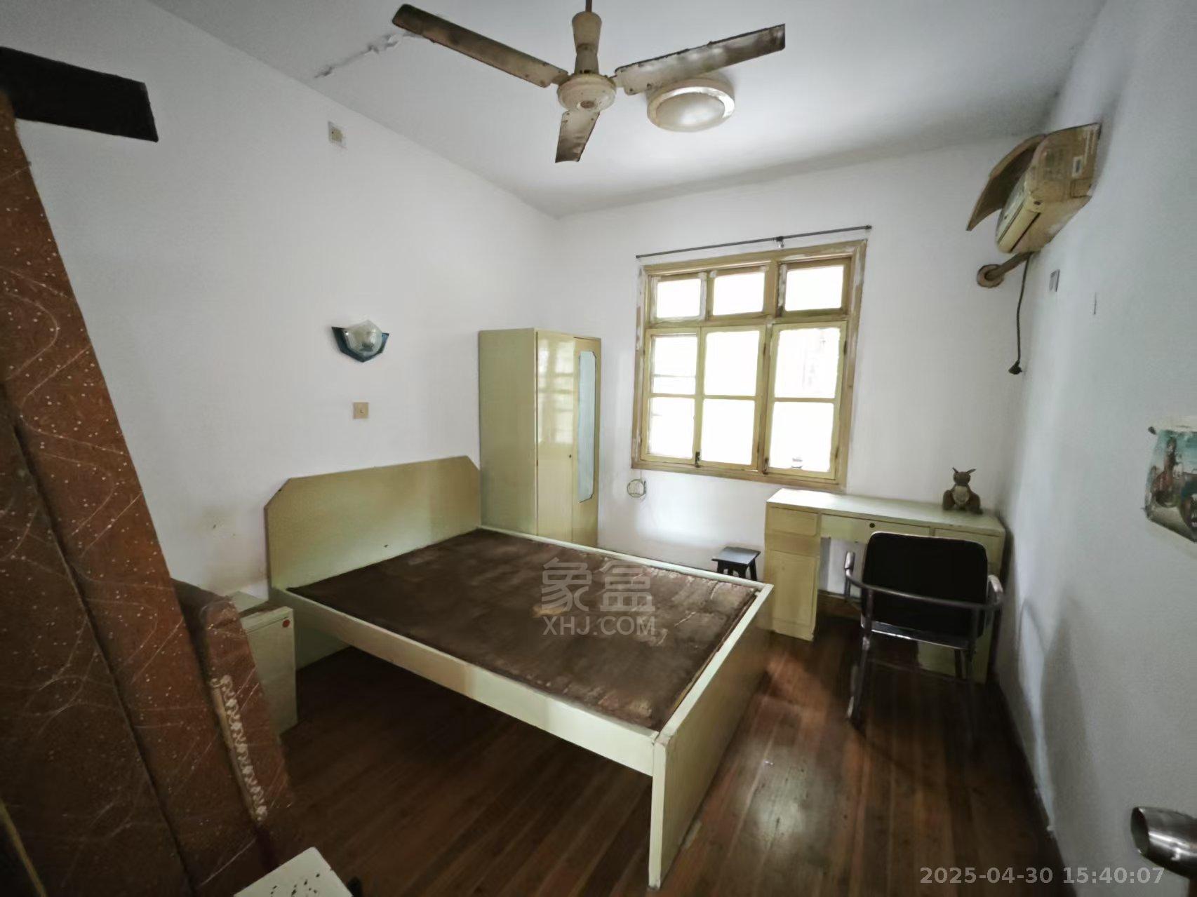 起重西部 2室1厅1卫 800.0元/月 起重西部 2室1厅1卫 800.0元/月室内图