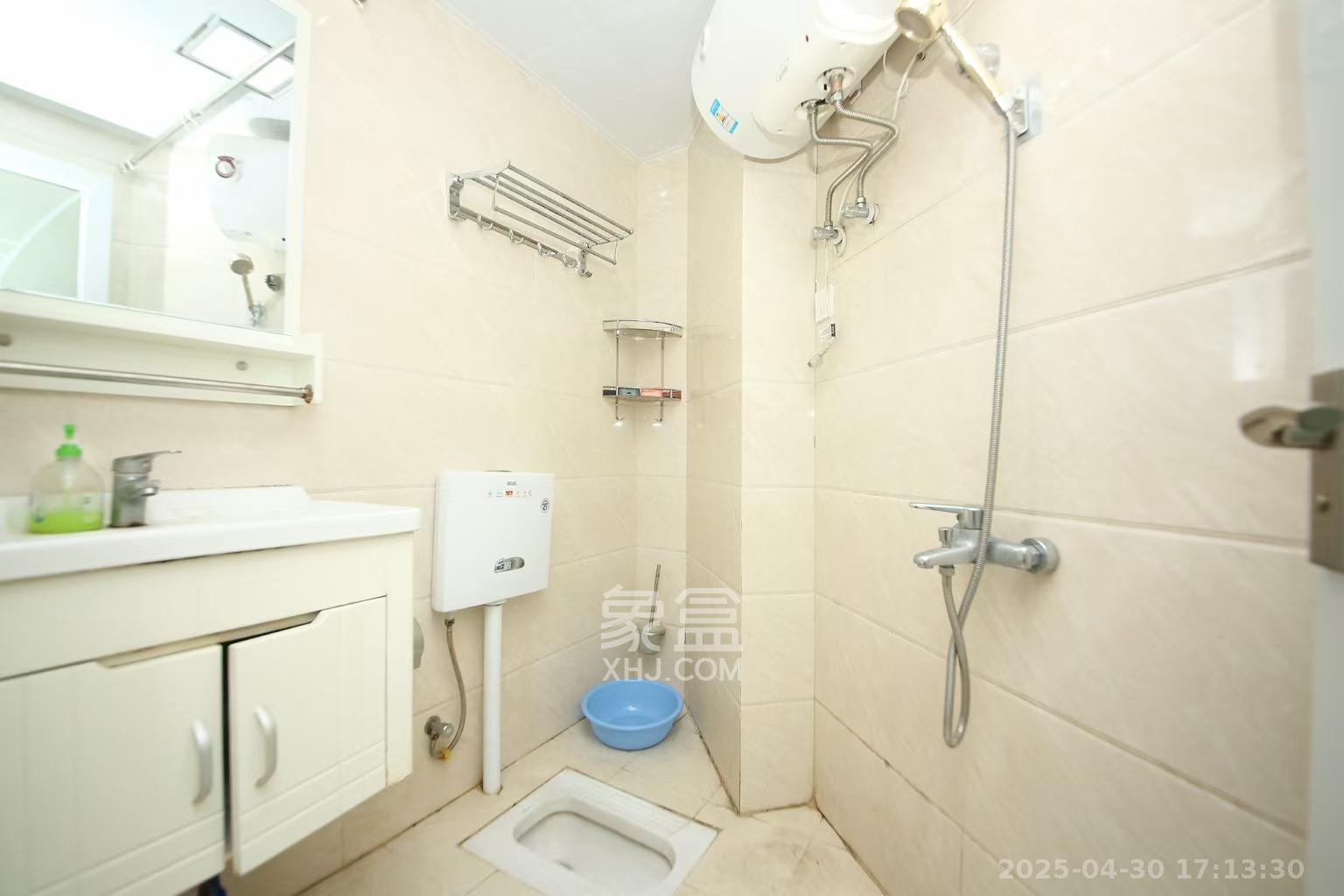 宏聚地中海  1室1厅1卫    1400.0元/月 宏聚地中海  1室1厅1卫    1400.0元/月室内图