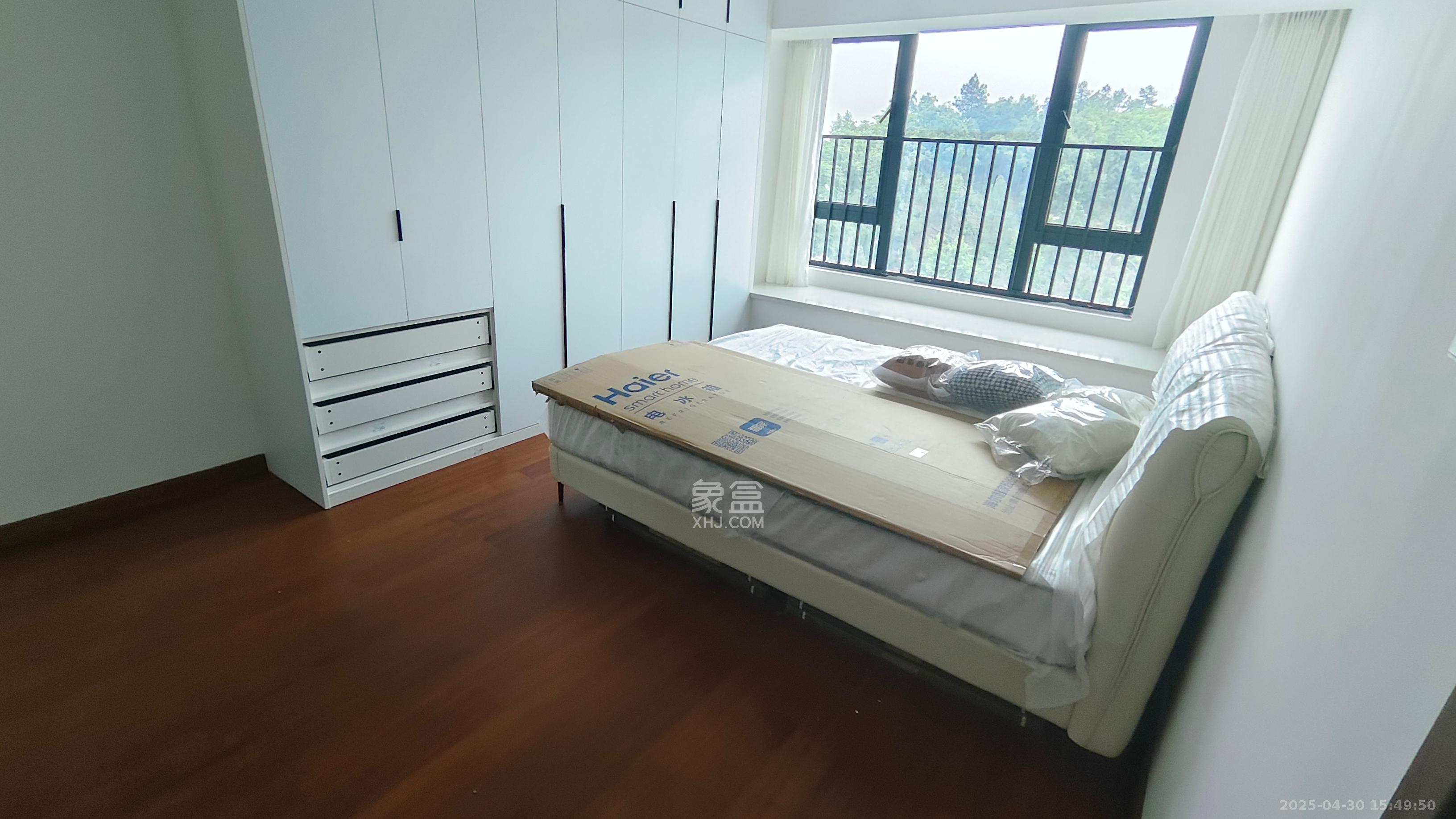 招商麓山府  1室0厅0卫   5000.00元/月室内图