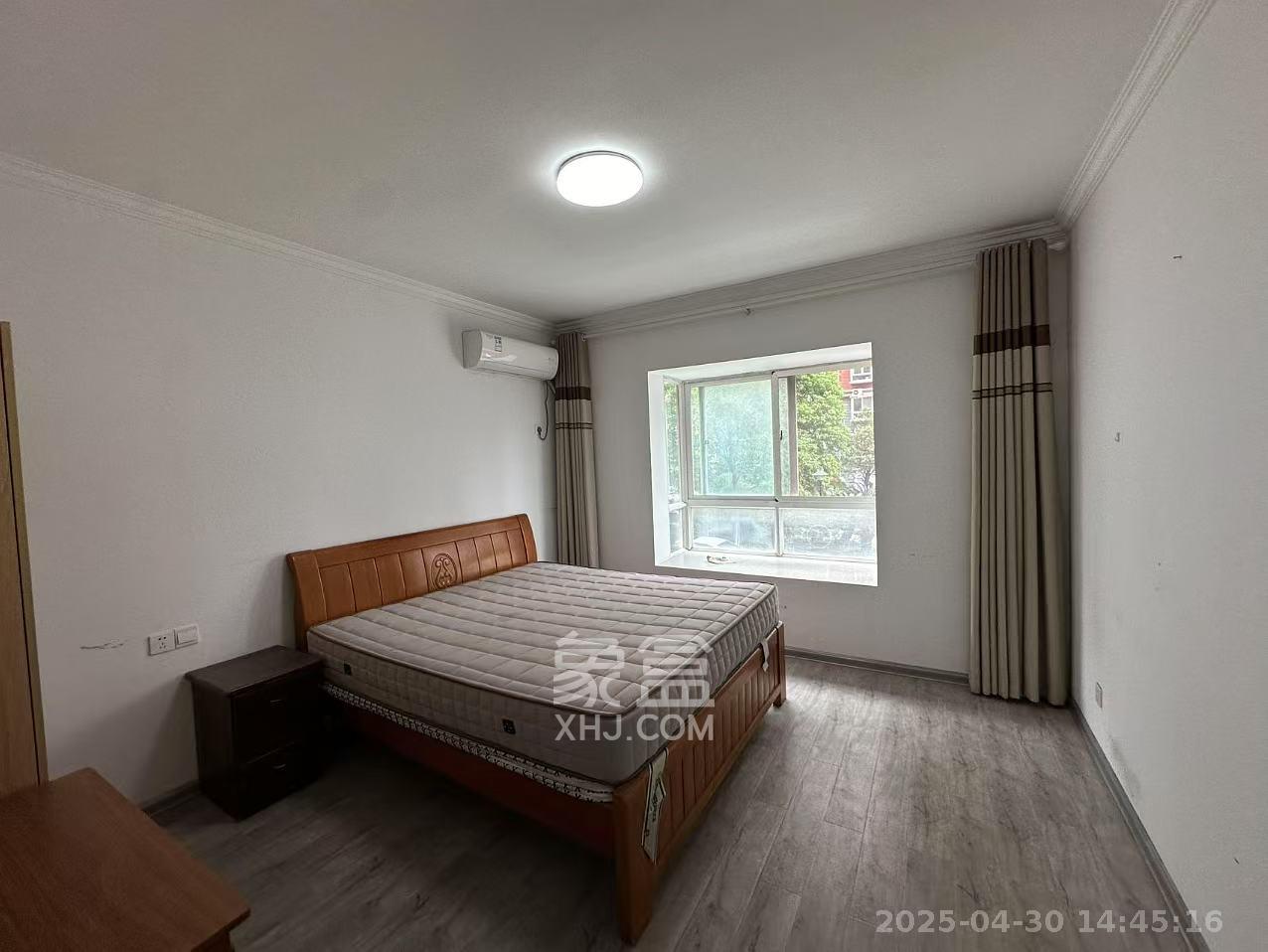 理工大学职工单位房青年汇 3室2厅2卫 2300.0元/月 理工大学职工单位房青年汇 3室2厅2卫 2300.0元/月室内图