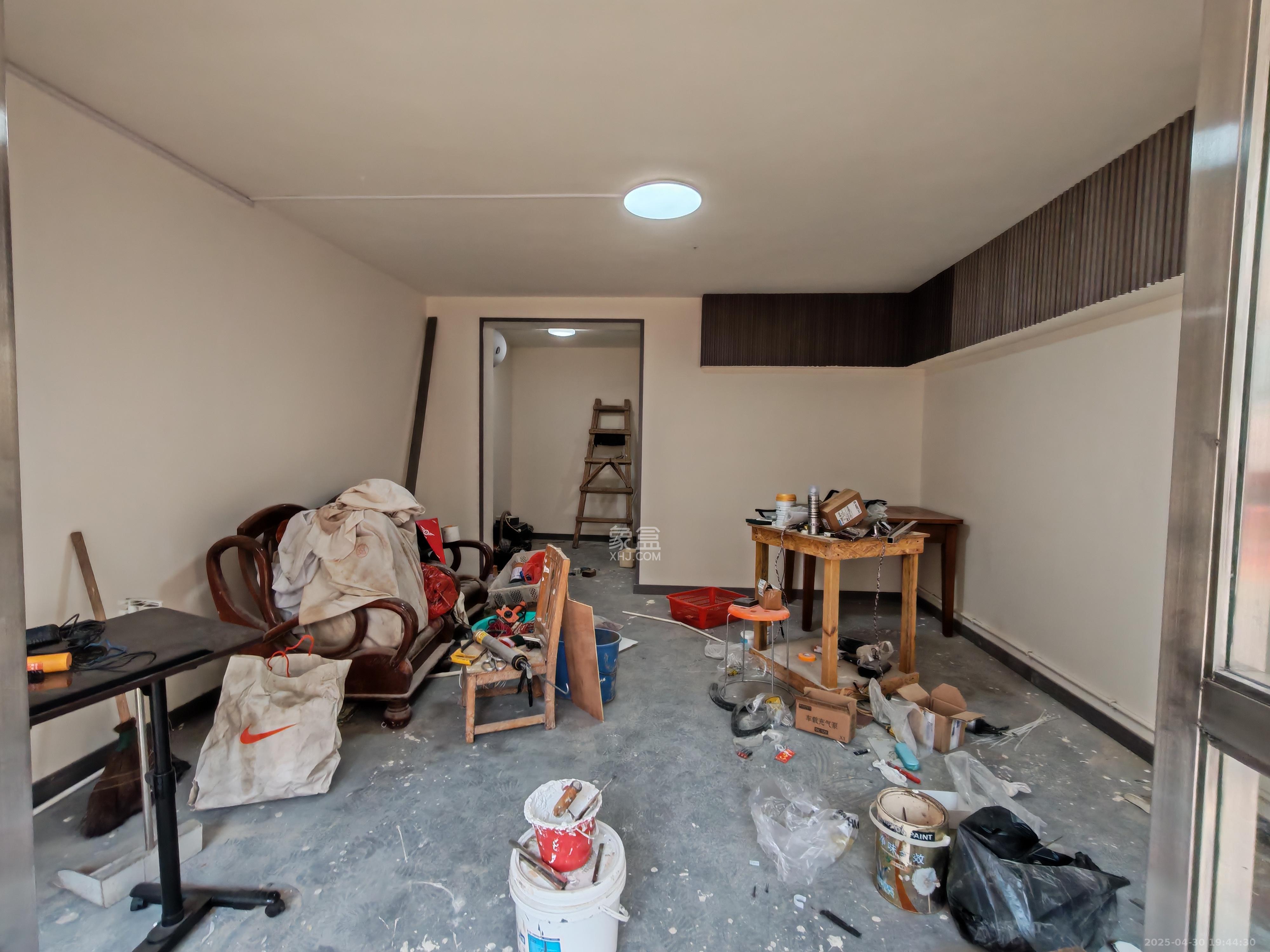 鸿园小区  1室1厅1卫   800.00元/月室内图