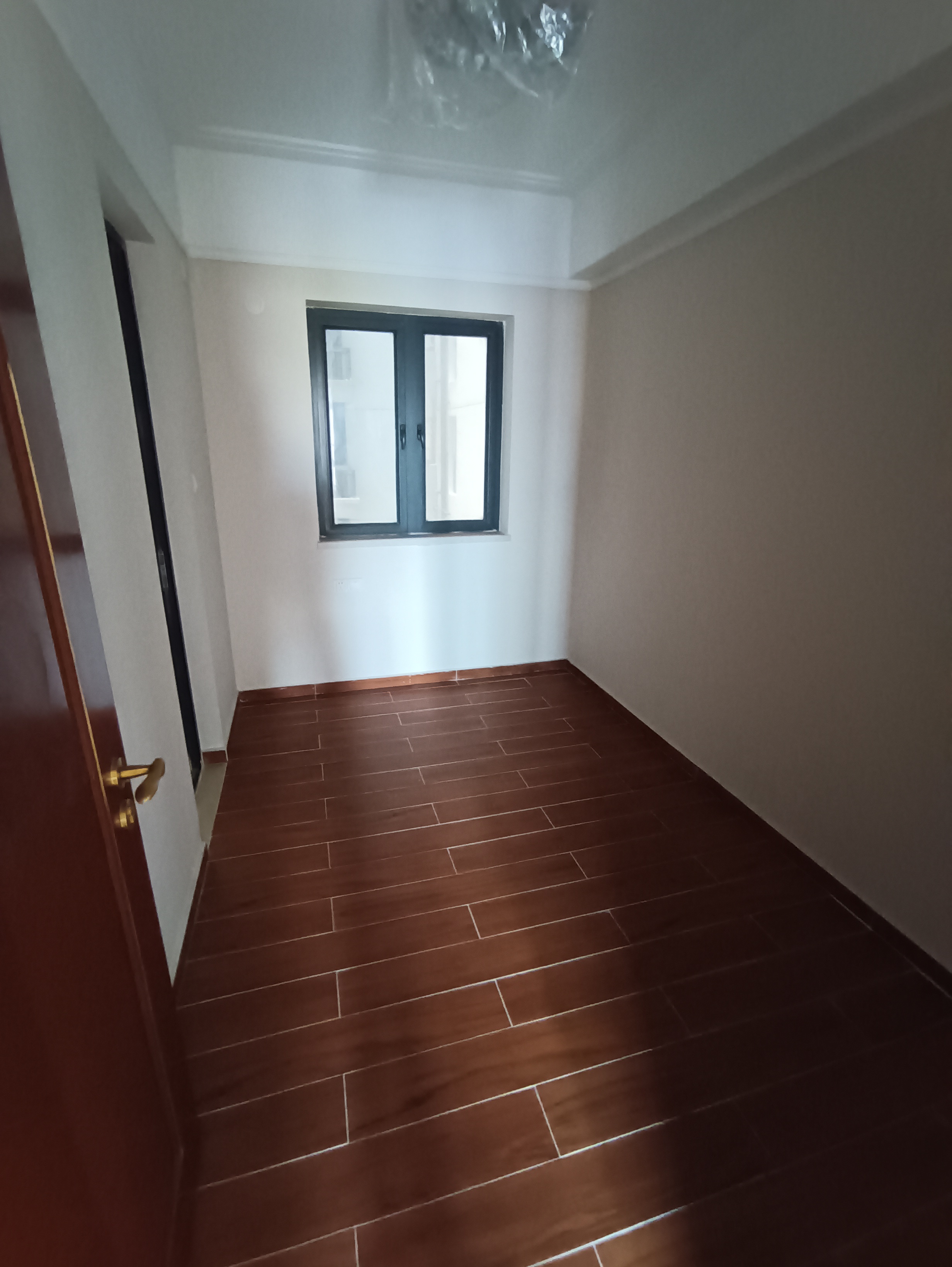 恒大美丽沙天璟湾 2室2厅1卫 175.0万 恒大美丽沙天璟湾 2室2厅1卫 175.0万客厅