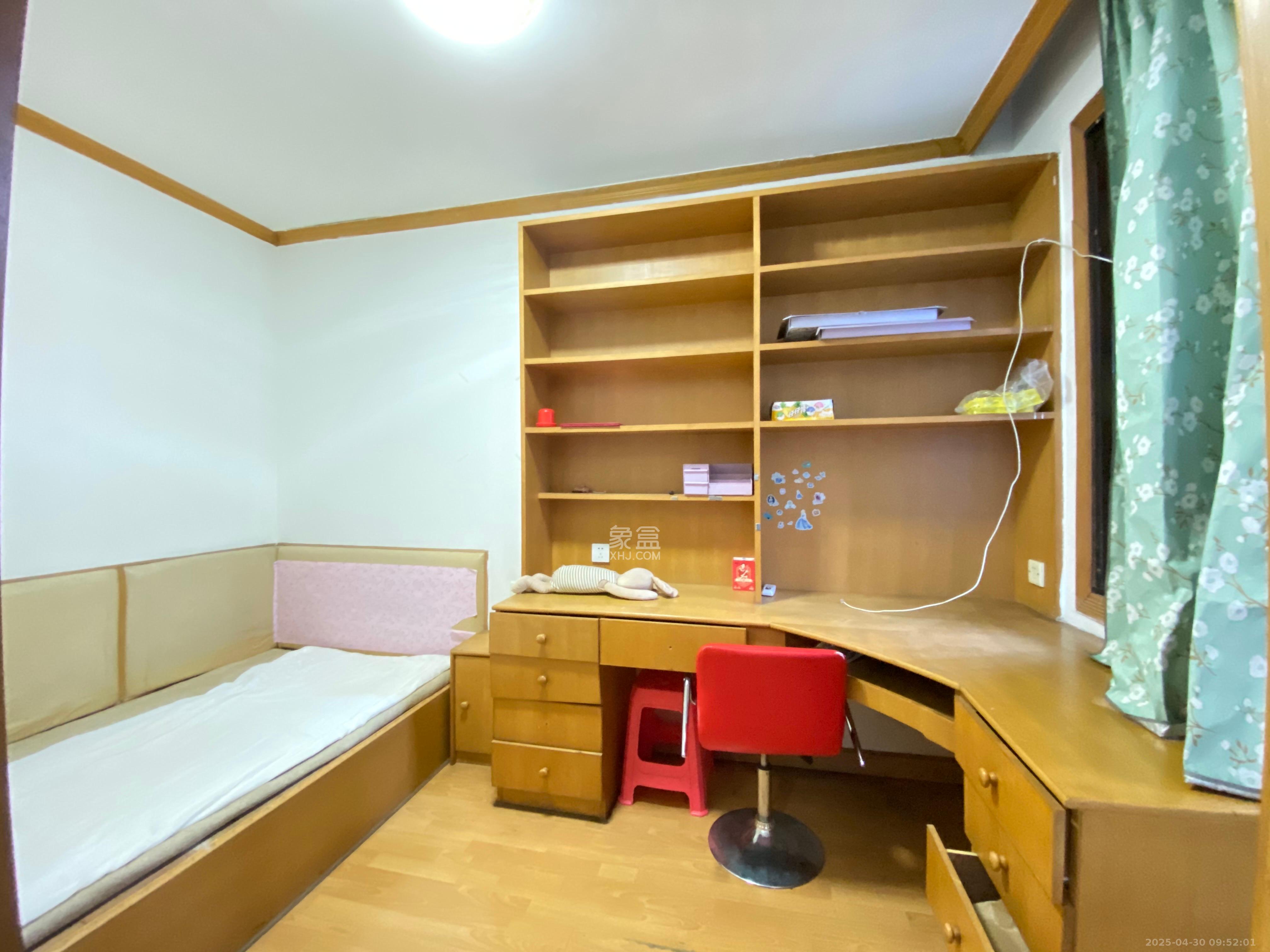 富雅坪社区(红墙巷) 3室2厅1卫 2000.0元/月 富雅坪社区(红墙巷) 3室2厅1卫 2000.0元/月室内图