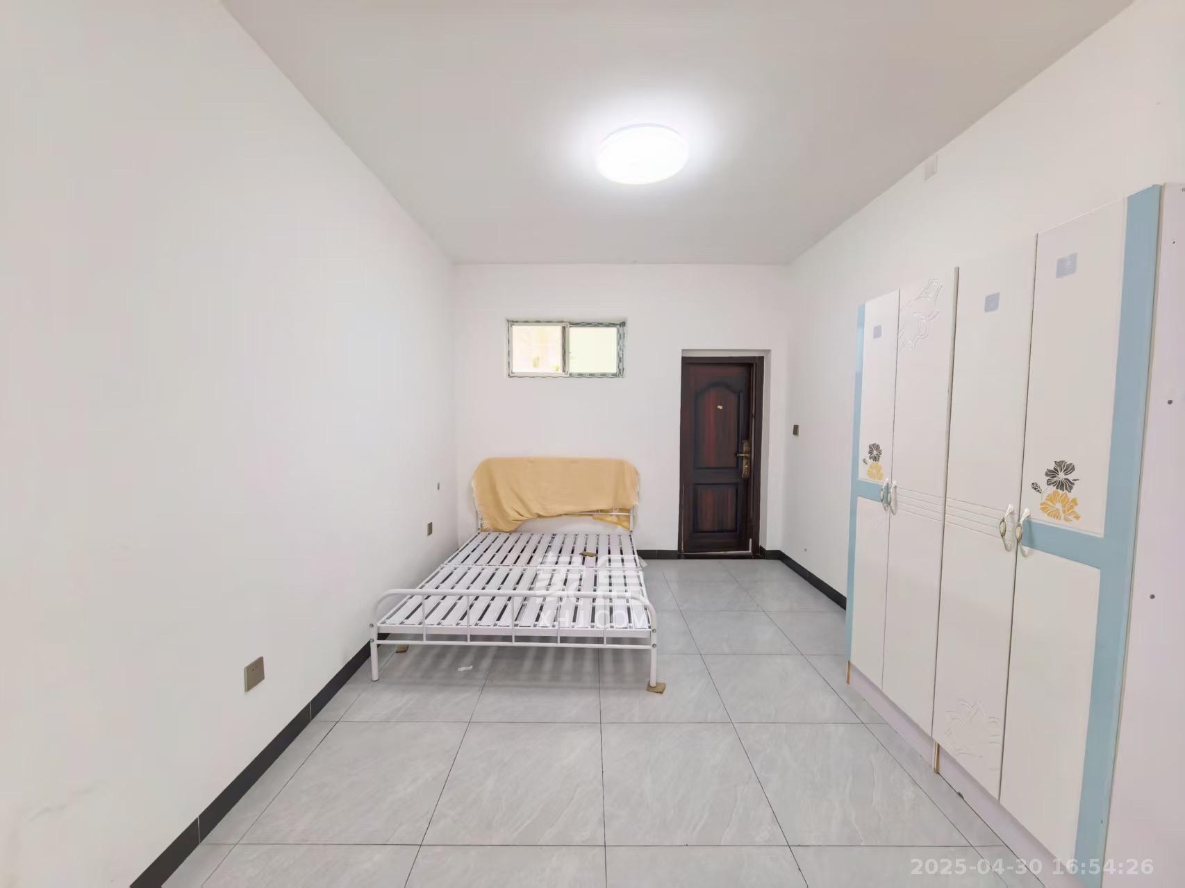 铜铝厂宿舍 1室1厅1卫 1000.0元/月 铜铝厂宿舍 1室1厅1卫 1000.0元/月室内图